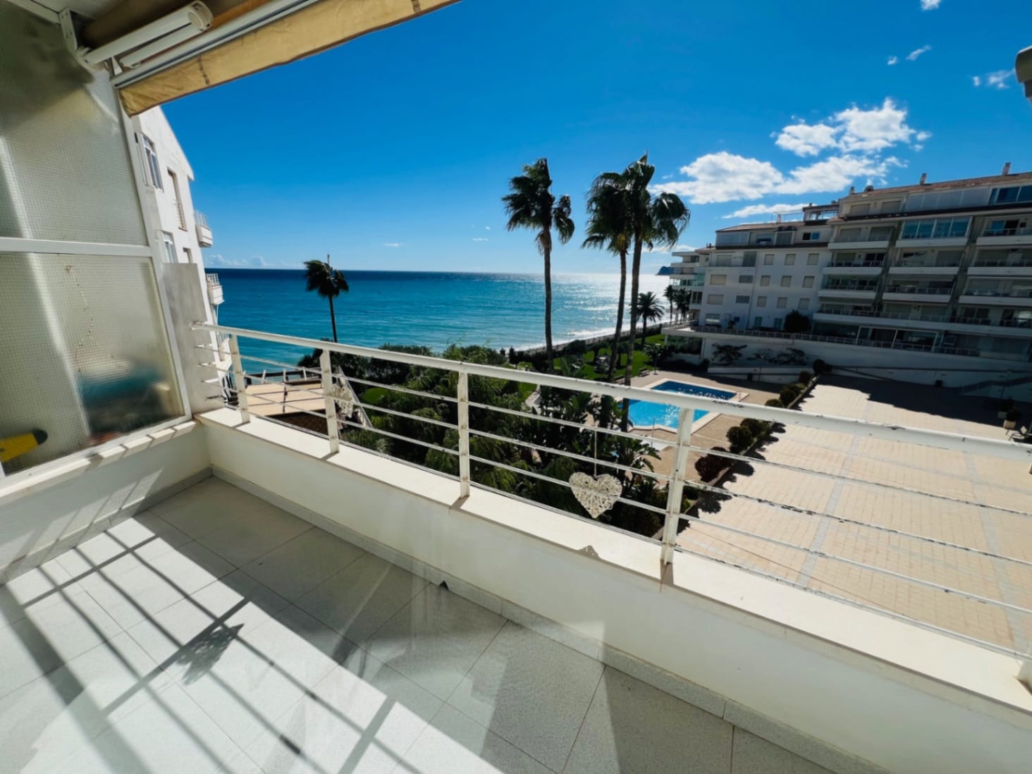 A great little apartment on the beachfront