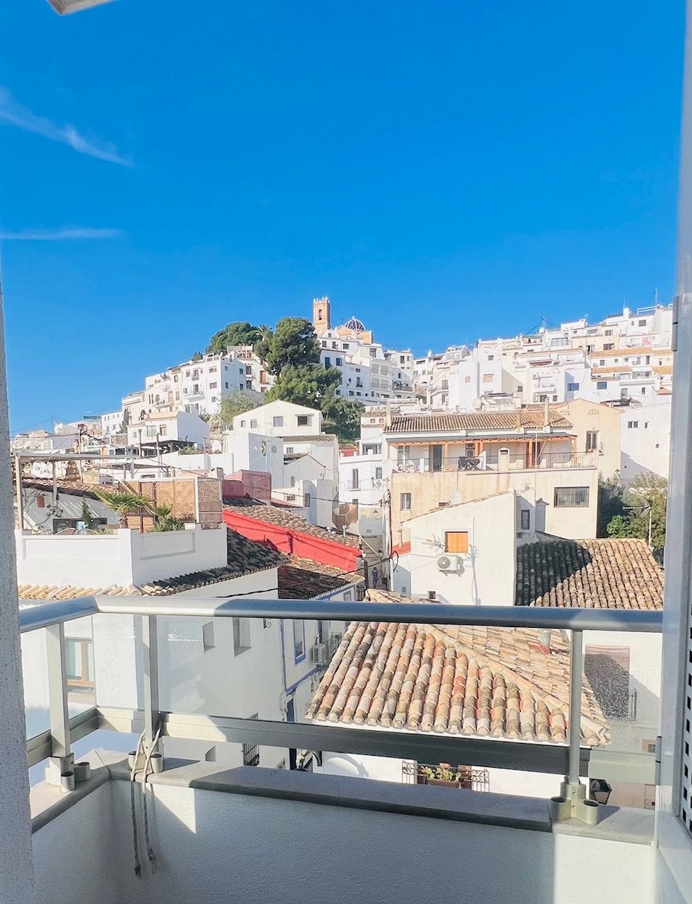 Spectacular apartment on the first line of Altea