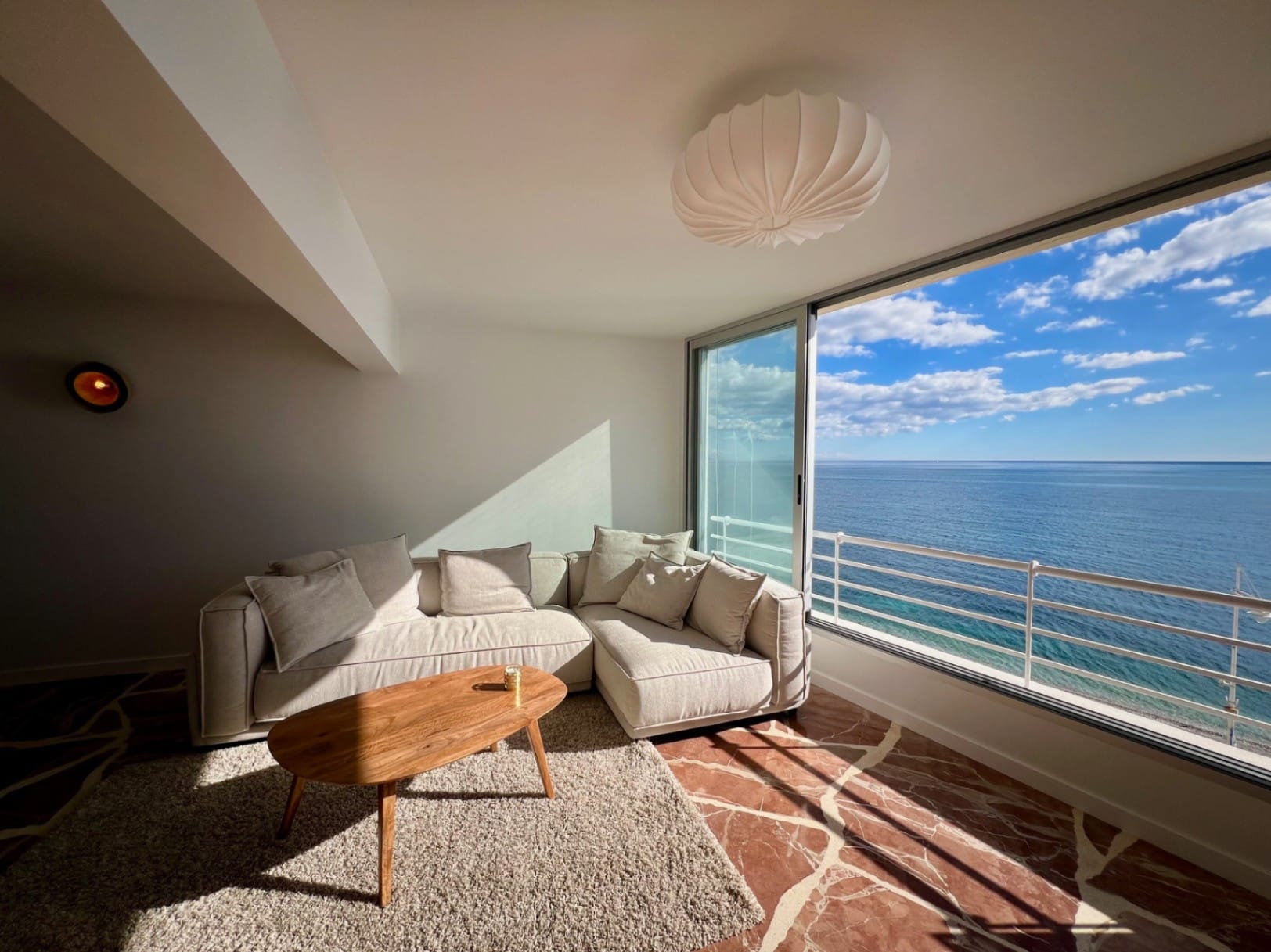 Apartment with spectacular panoramic sea views in Altea
