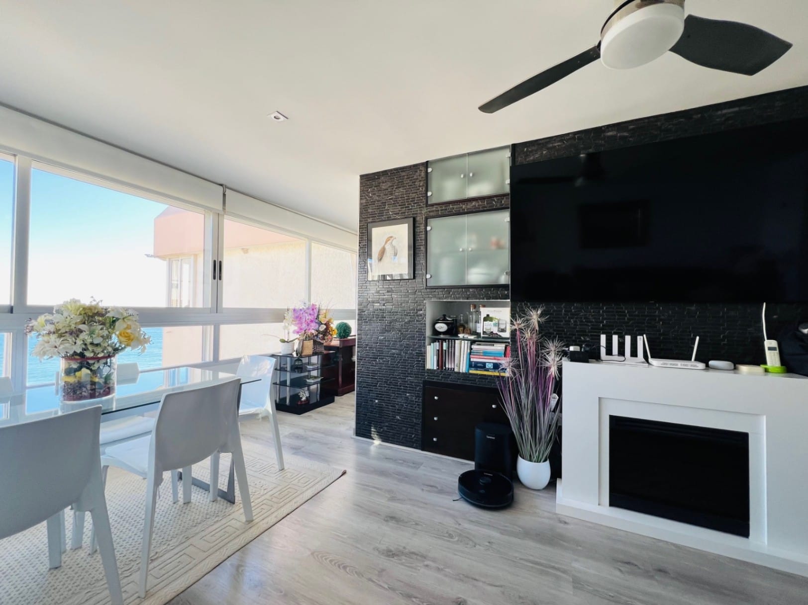 Beautiful beachfront apartment in Altea