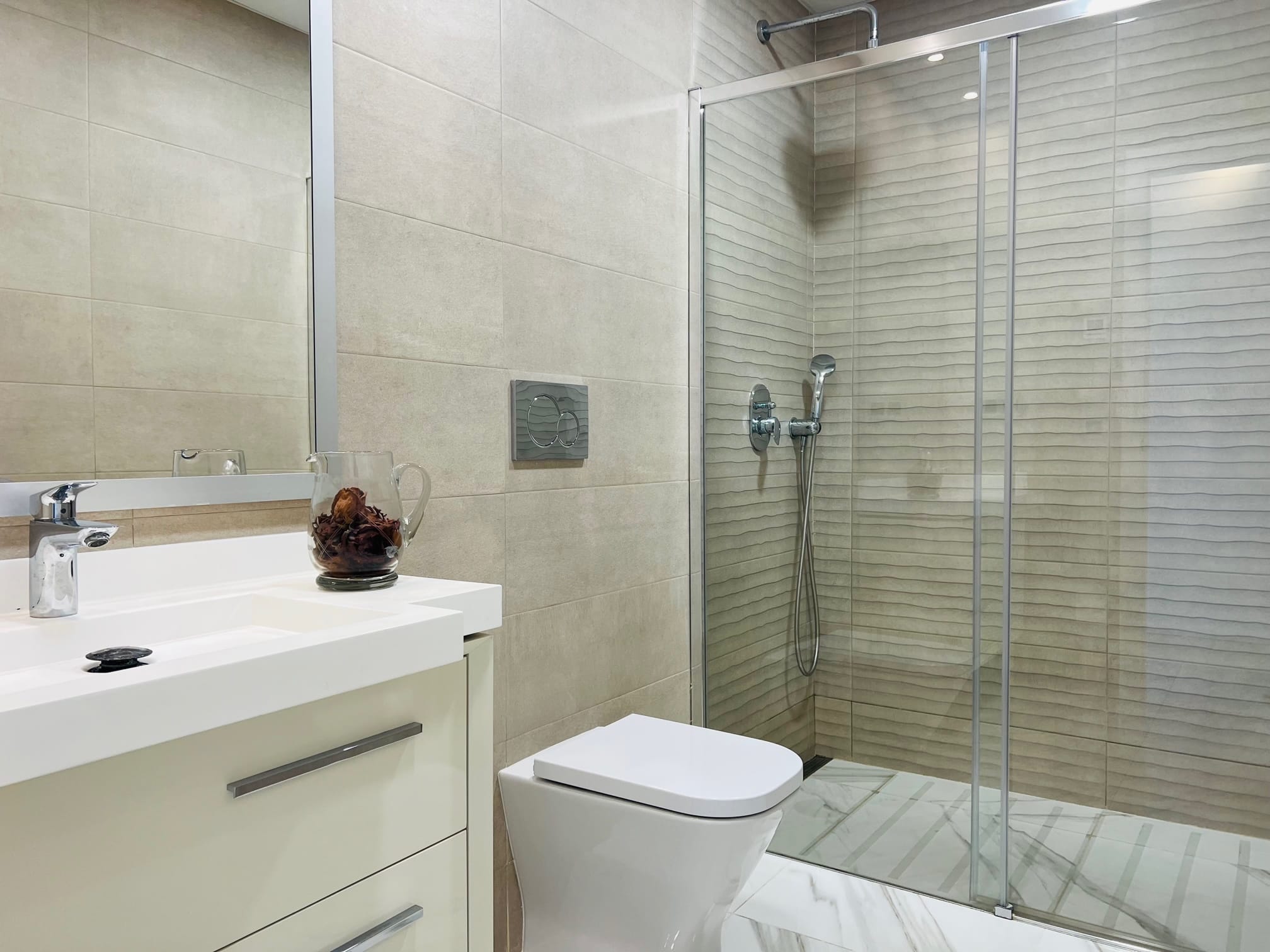 Charming Apartment for Sale in Benidorm: Your Chance on the Mediterranean Coast