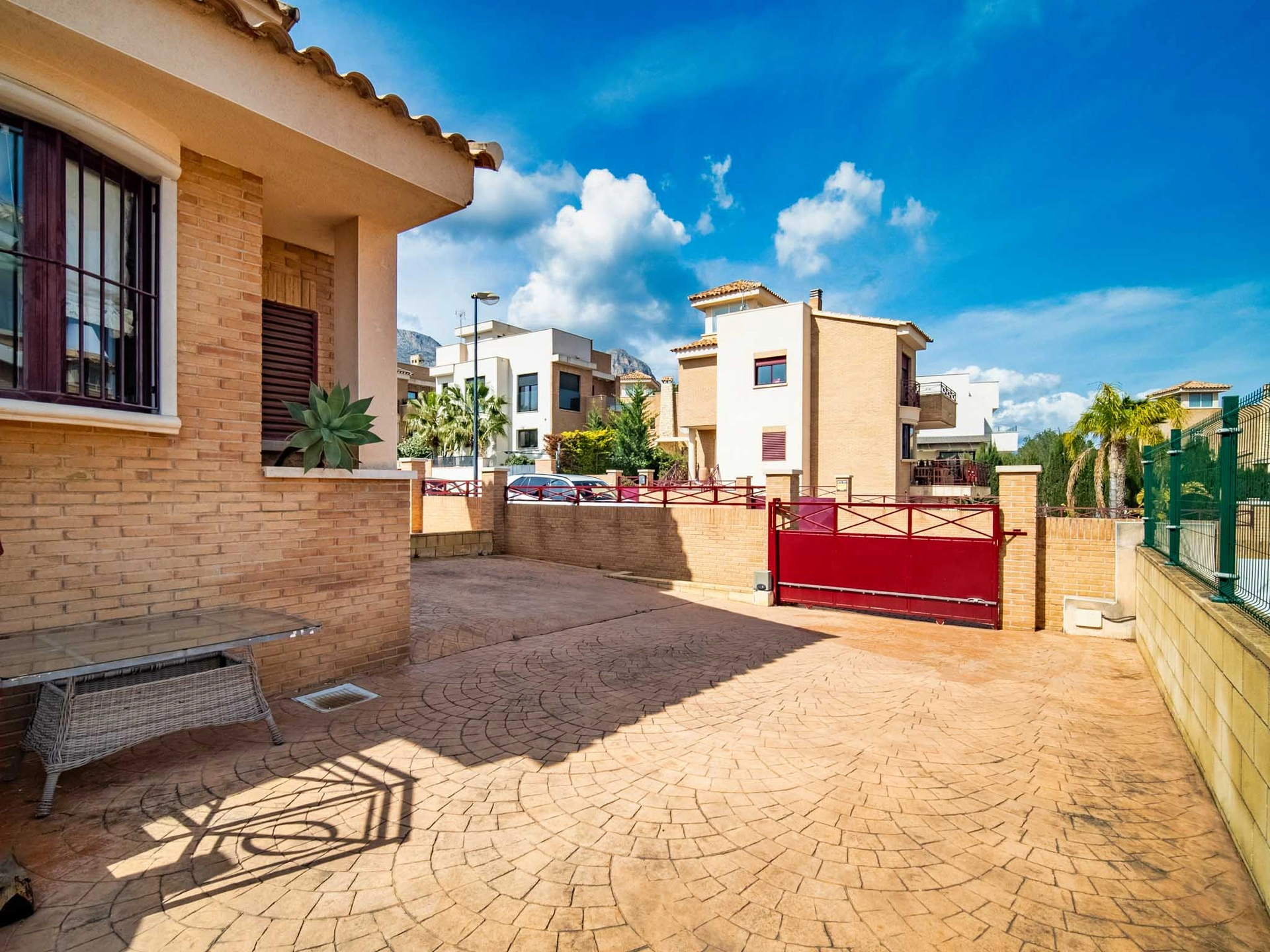 Villa for sale in La Nucía
