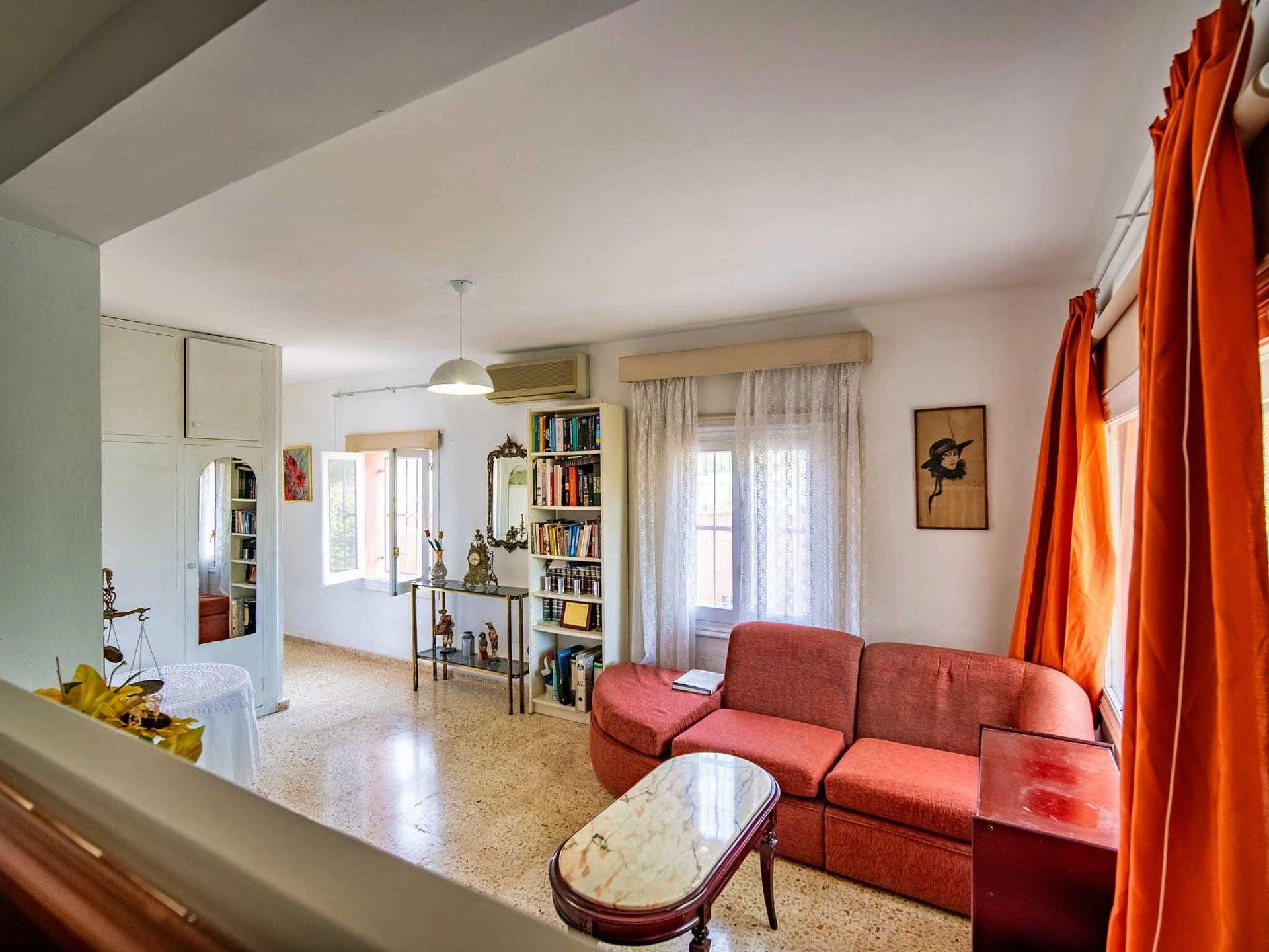 Villa for sale in Albir