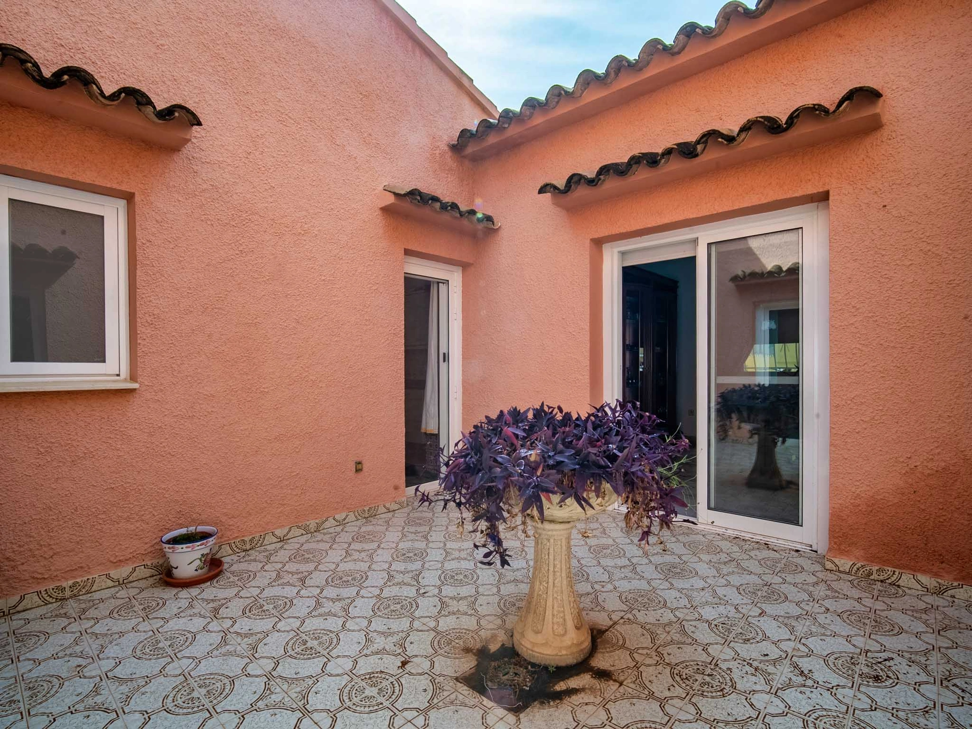 Villa for sale in Albir