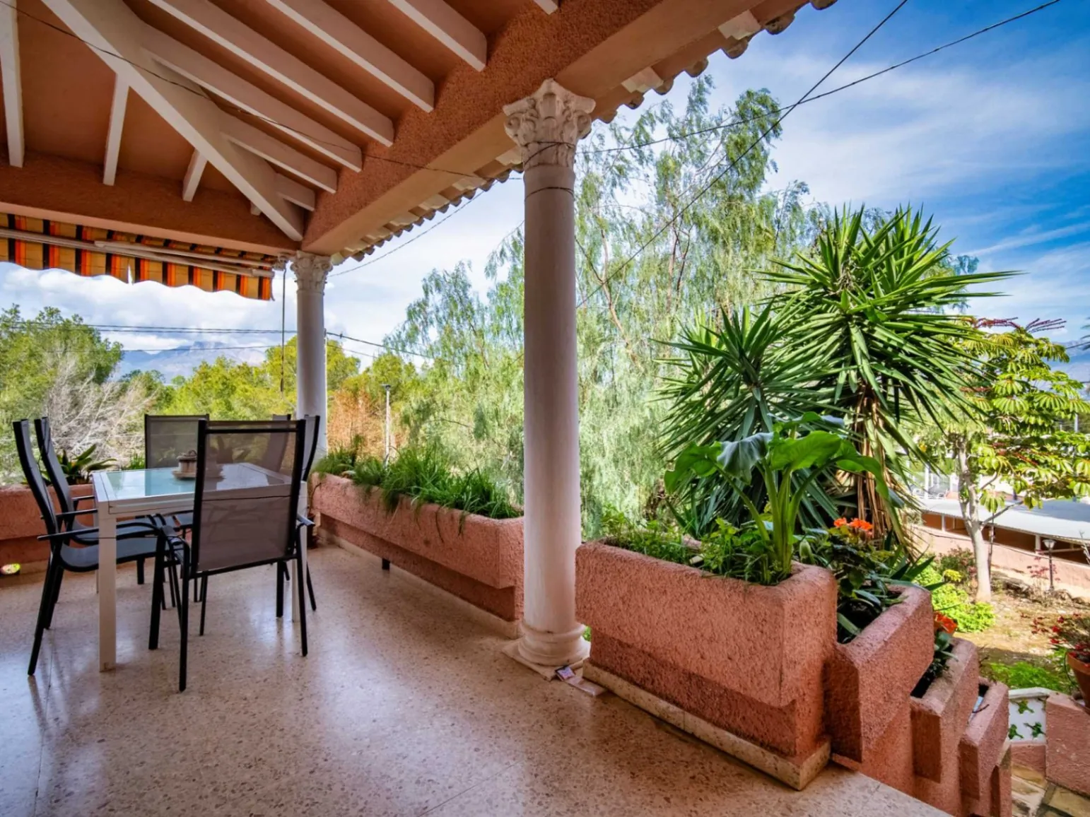 Villa for sale in Albir