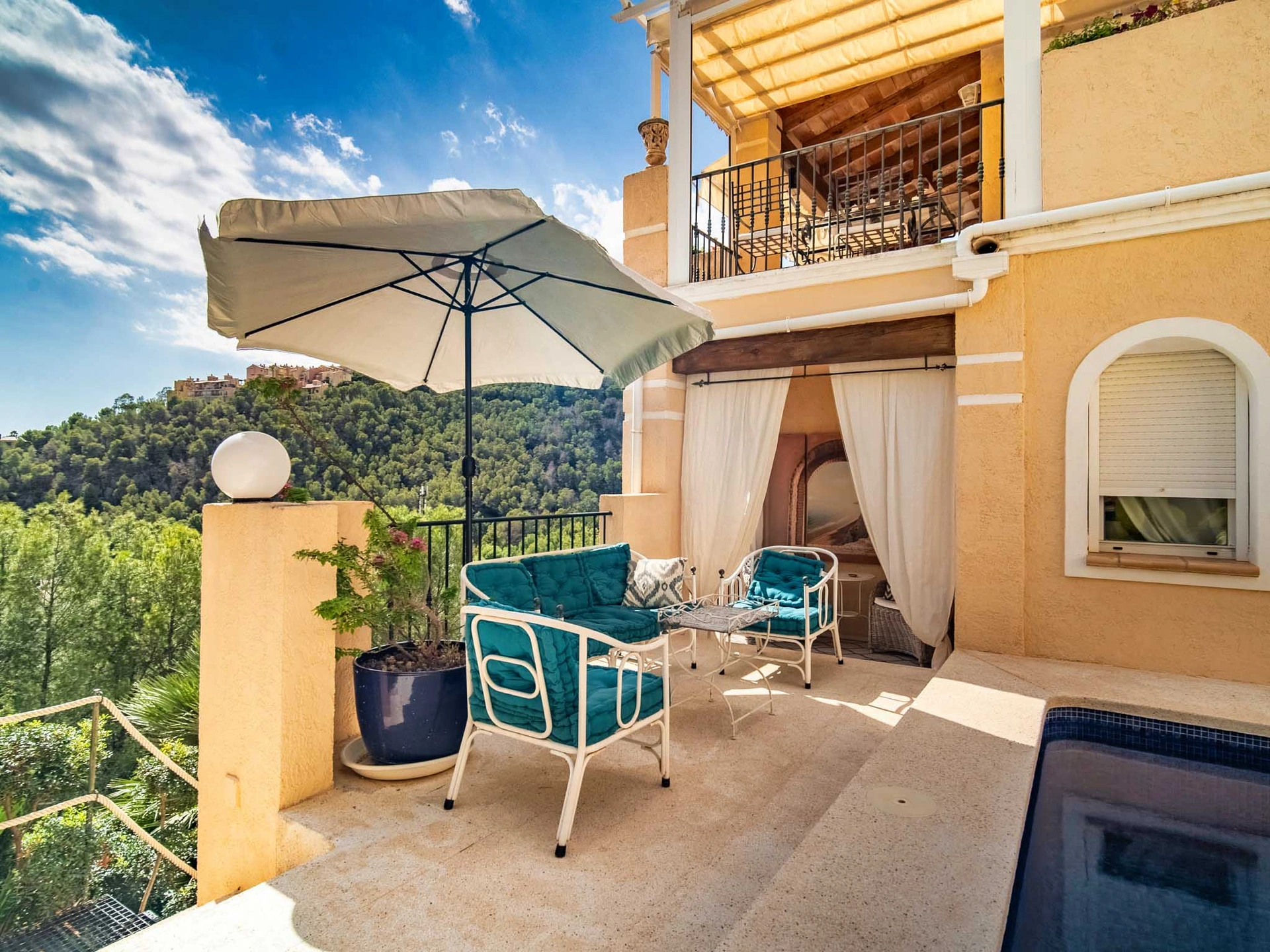 Villa for sale in Altea