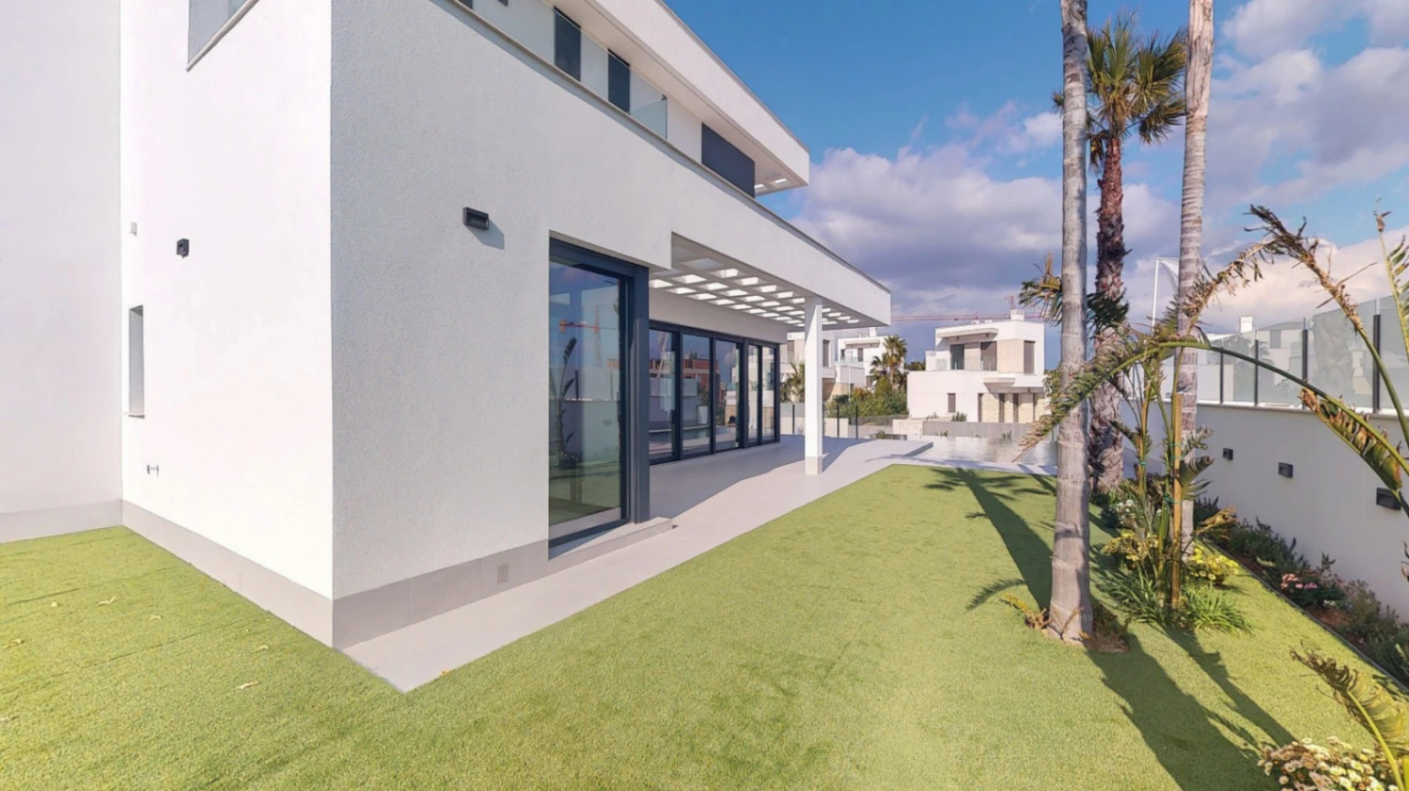 Luxuriöse Villa zum Verkauf in Finestrat mit 3 Schlafzimmern und 3 Badezimmern, privatem Pool.
