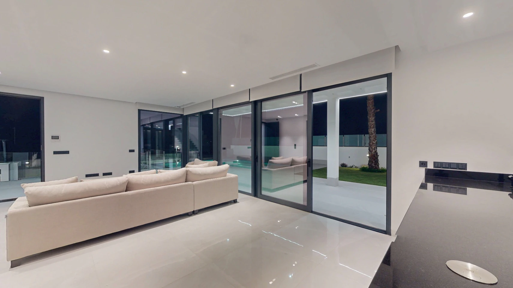 Luxuriöse Villa zum Verkauf in Finestrat mit 3 Schlafzimmern und 3 Badezimmern, privatem Pool.