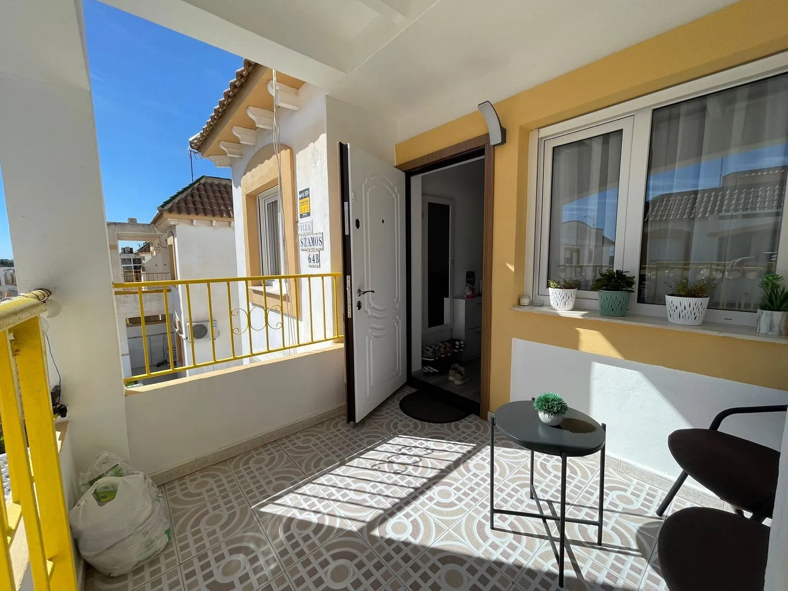 Magnifico Bungalow reformado de dos dormitorios en venta en Parque de las Naciones, Torrevieja