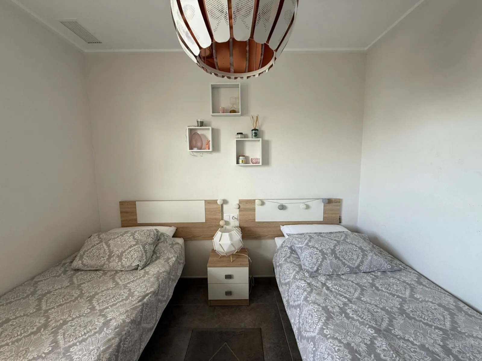 Apartamento de dos dormitorios en venta en Villamartín, Orihuela Costa
