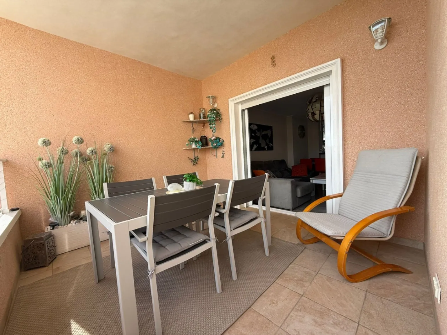 Apartamento de dos dormitorios en venta en Villamartín, Orihuela Costa