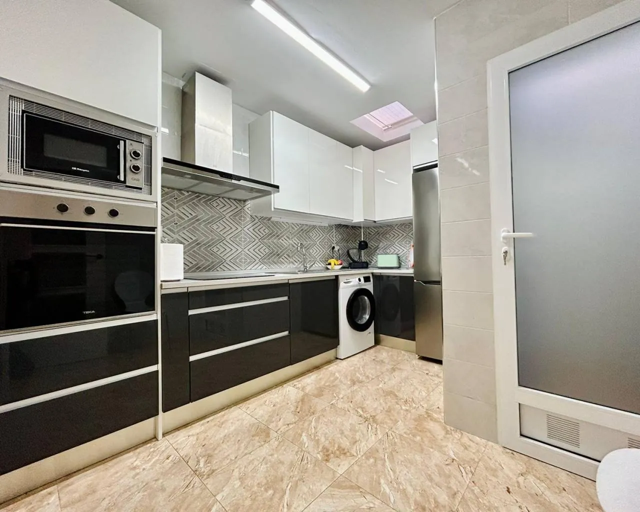 Casa adosada totalmente reformada en venta en El Chaparral, Torrevieja