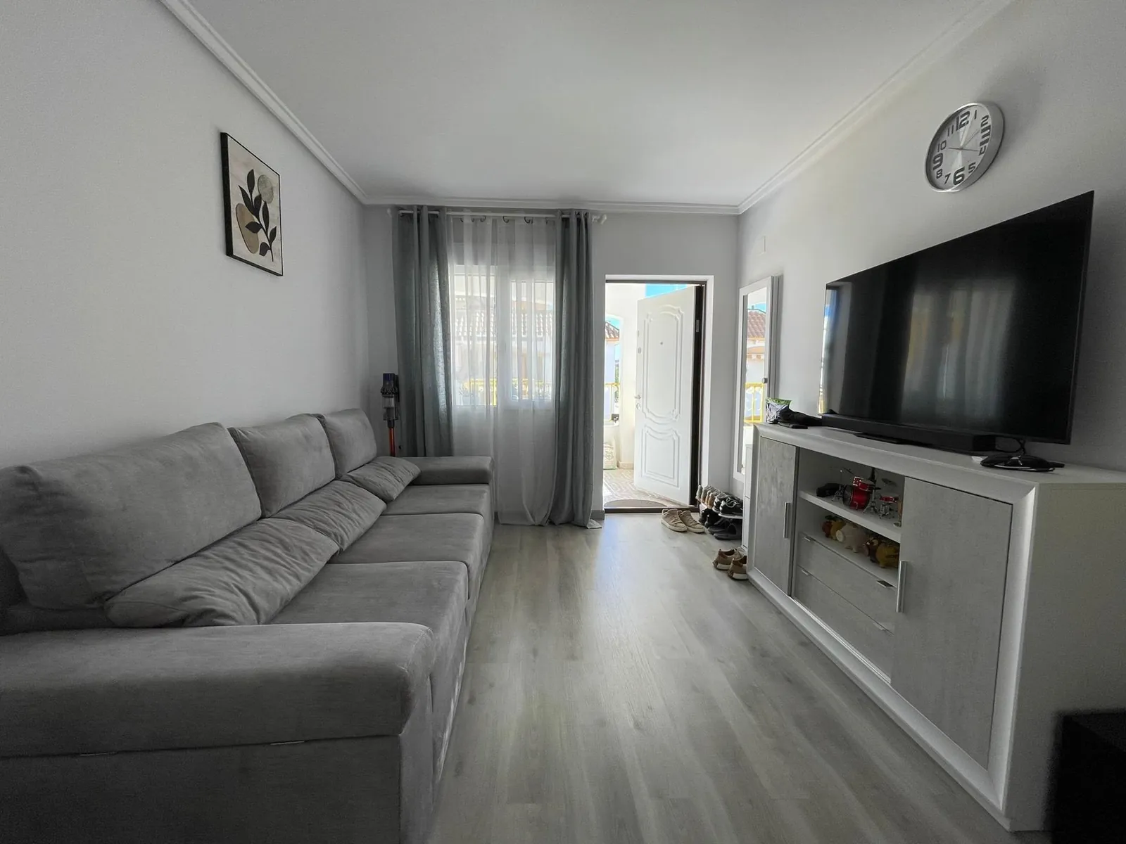 Magnifico Bungalow reformado de dos dormitorios en venta en Parque de las Naciones, Torrevieja