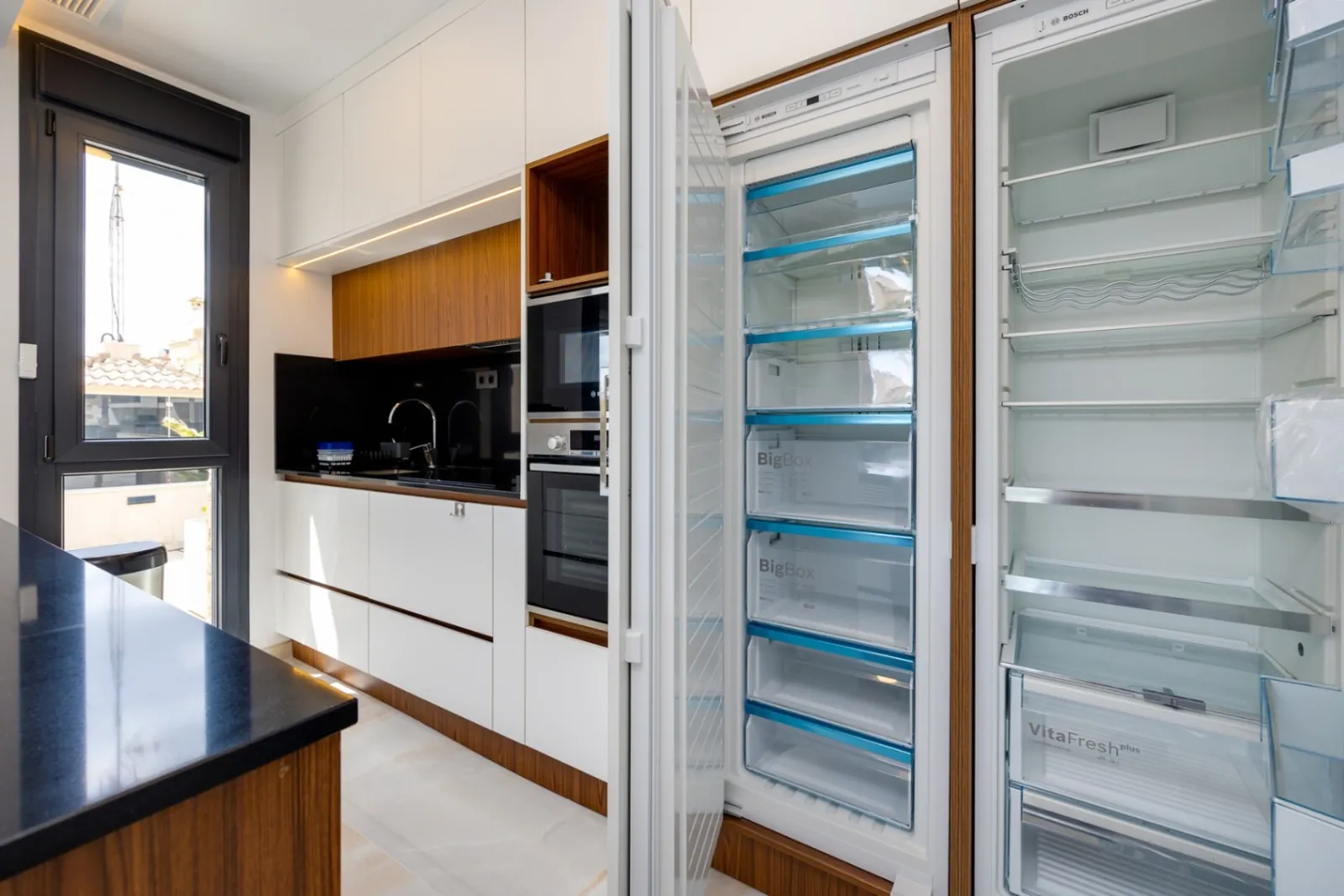 Increíble Villa de tres dormitorios en venta en Lomas de Cabo Roig, Orihuela Costa