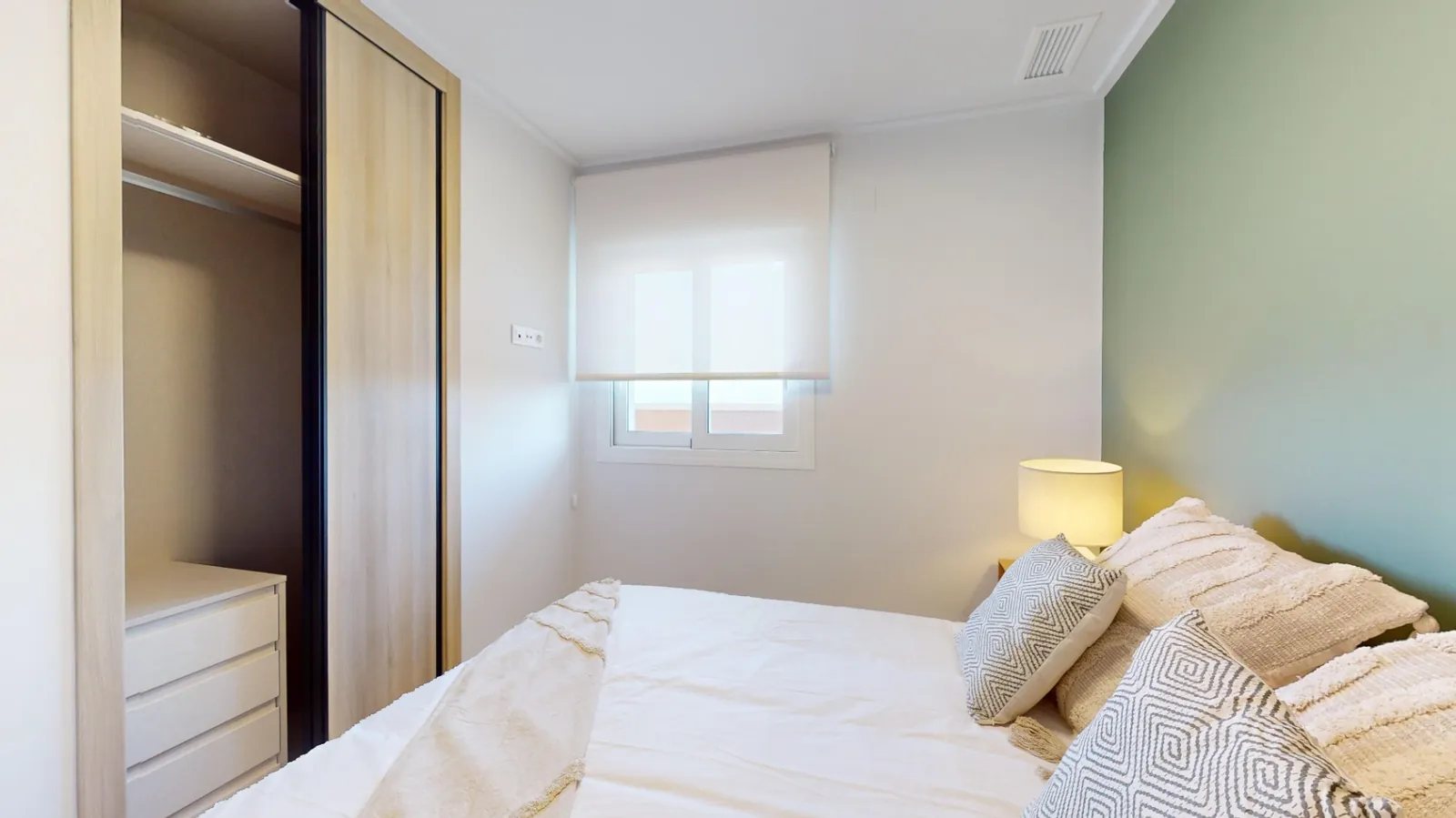Apartamento de tres habitaciones en Pilar de la Horadada.
