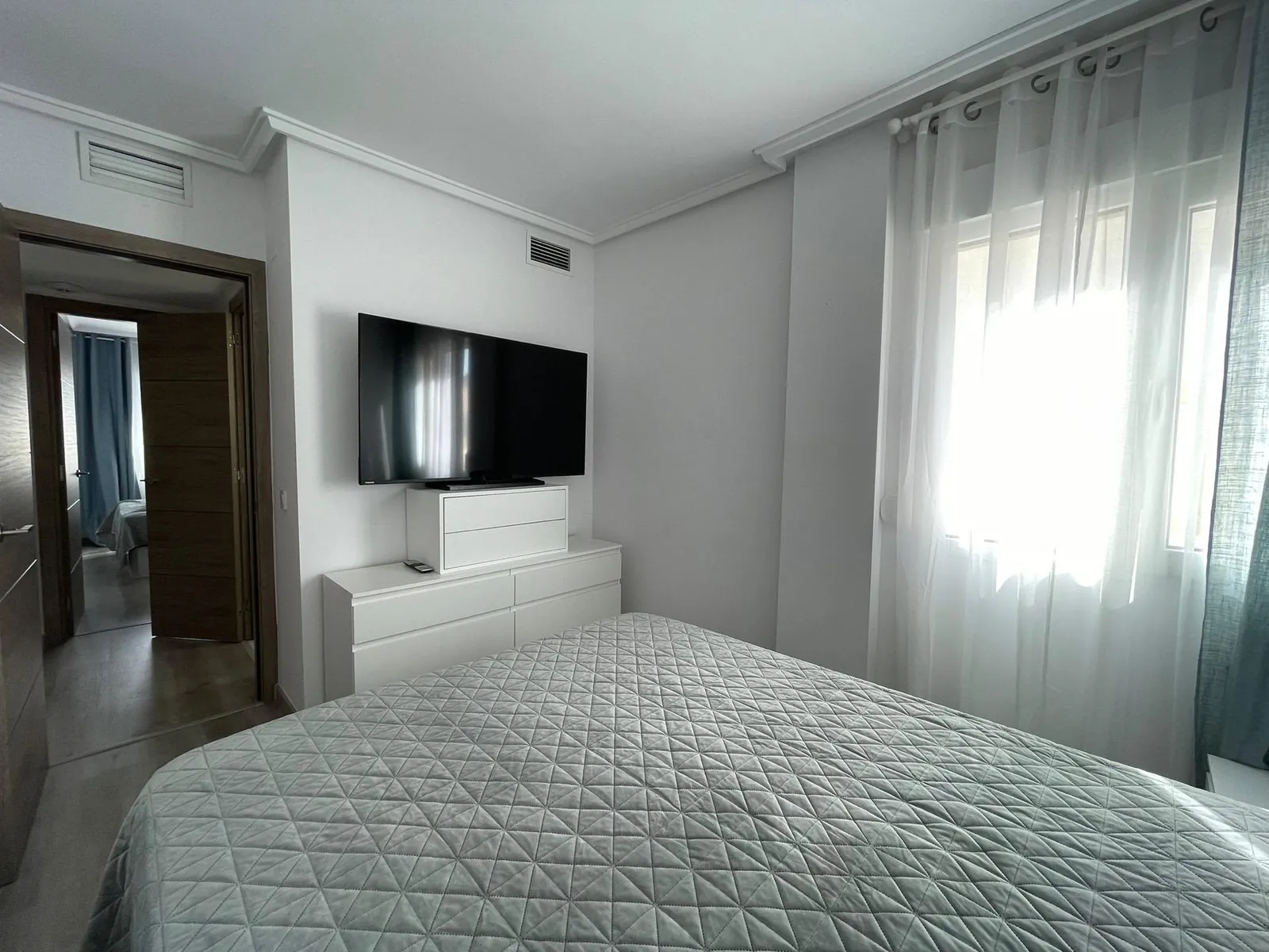 Magnifico Bungalow reformado de dos dormitorios en venta en Parque de las Naciones, Torrevieja