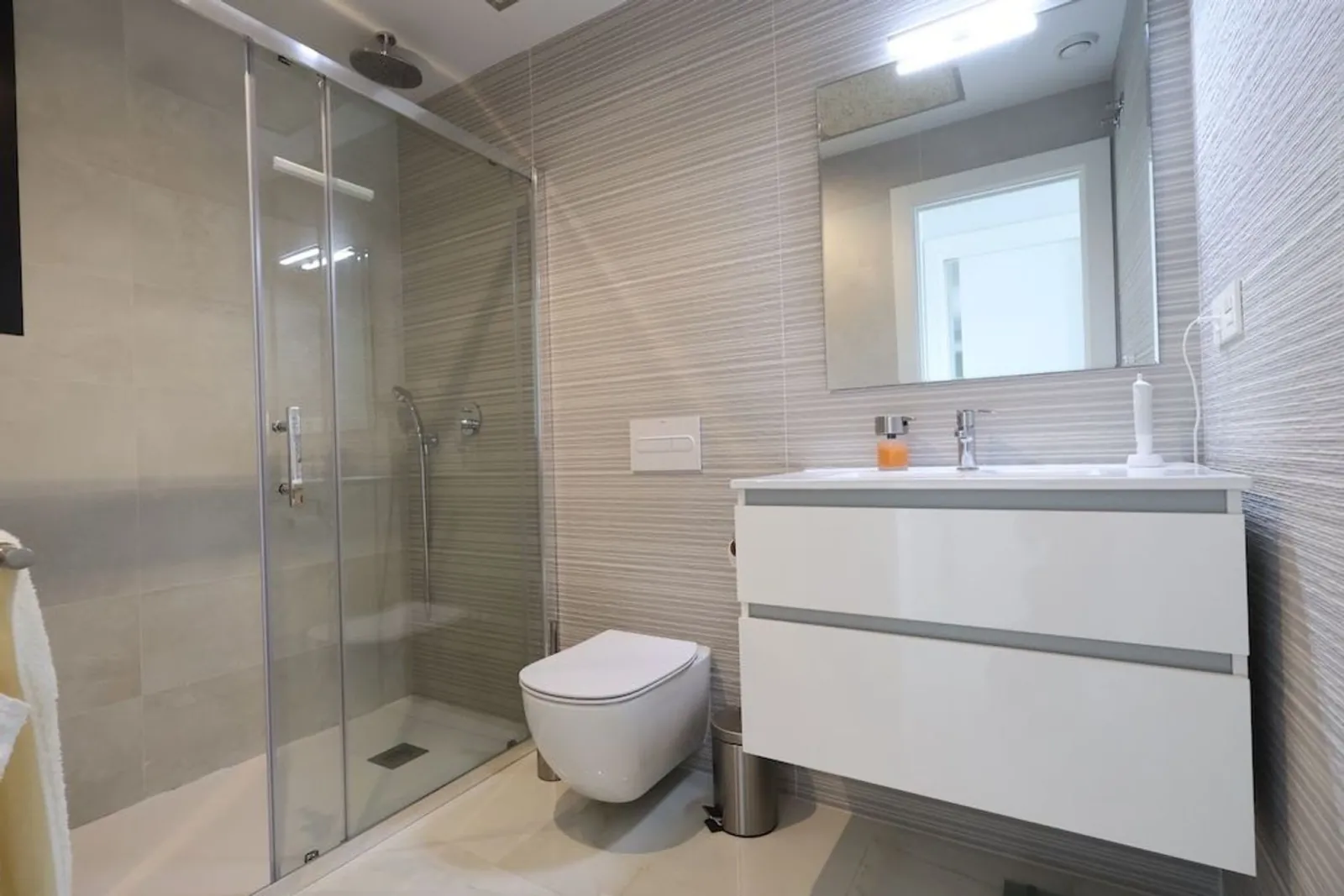 Magnifico Apartamento de dos dormitorios en venta en Orihuela Costa, Alicante
