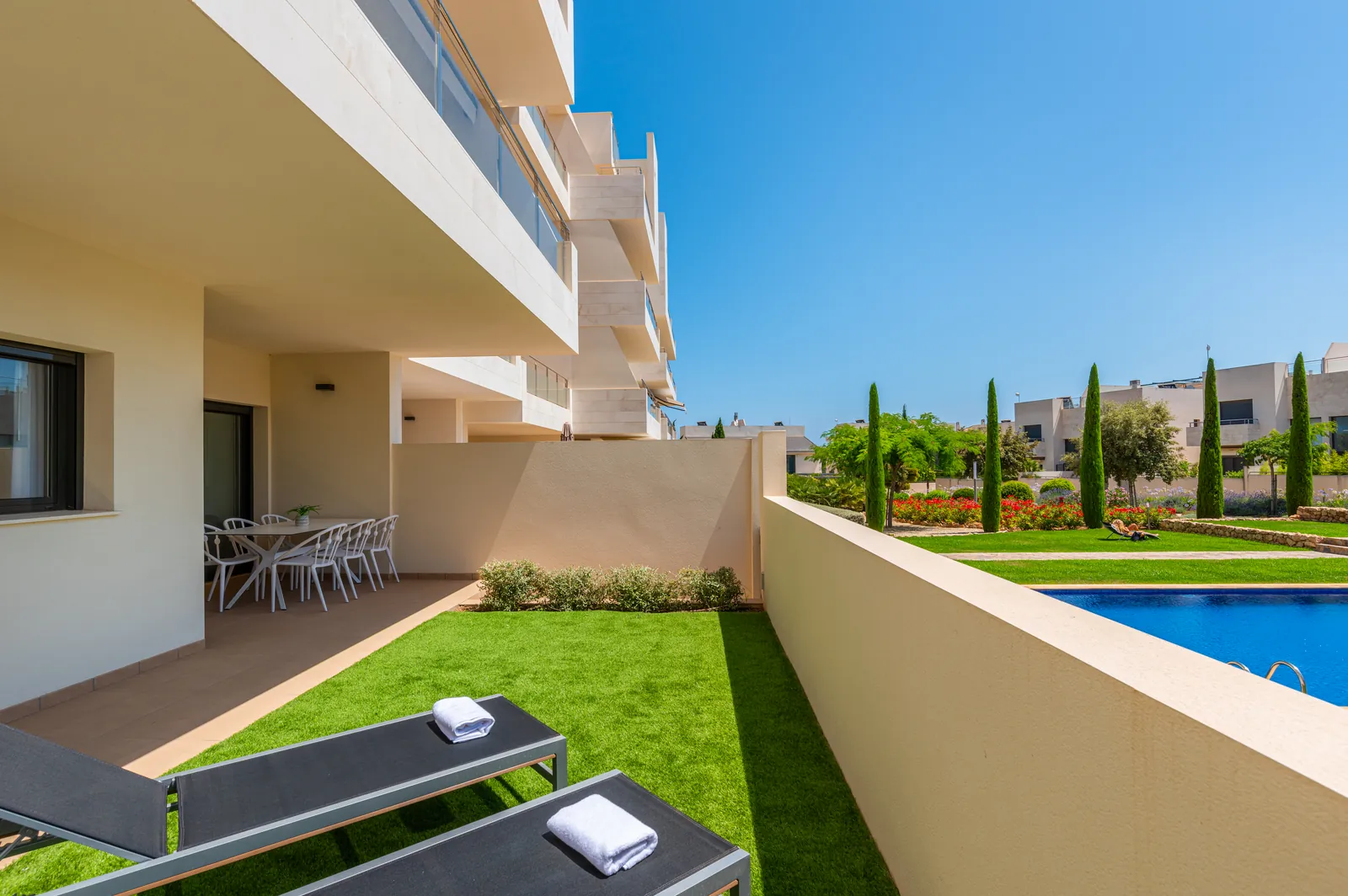 Apartamento de dos habitaciones en venta en Los Dolses.