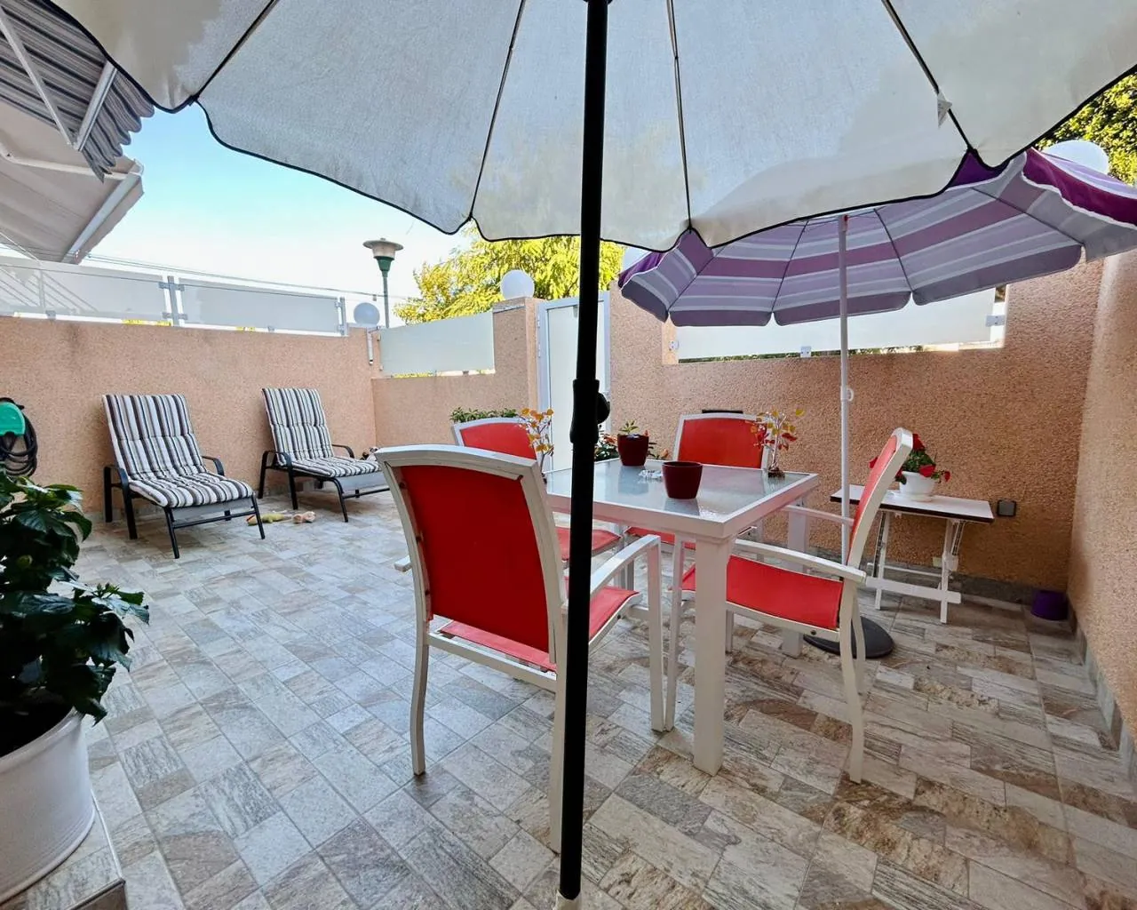 Casa adosada totalmente reformada en venta en El Chaparral, Torrevieja