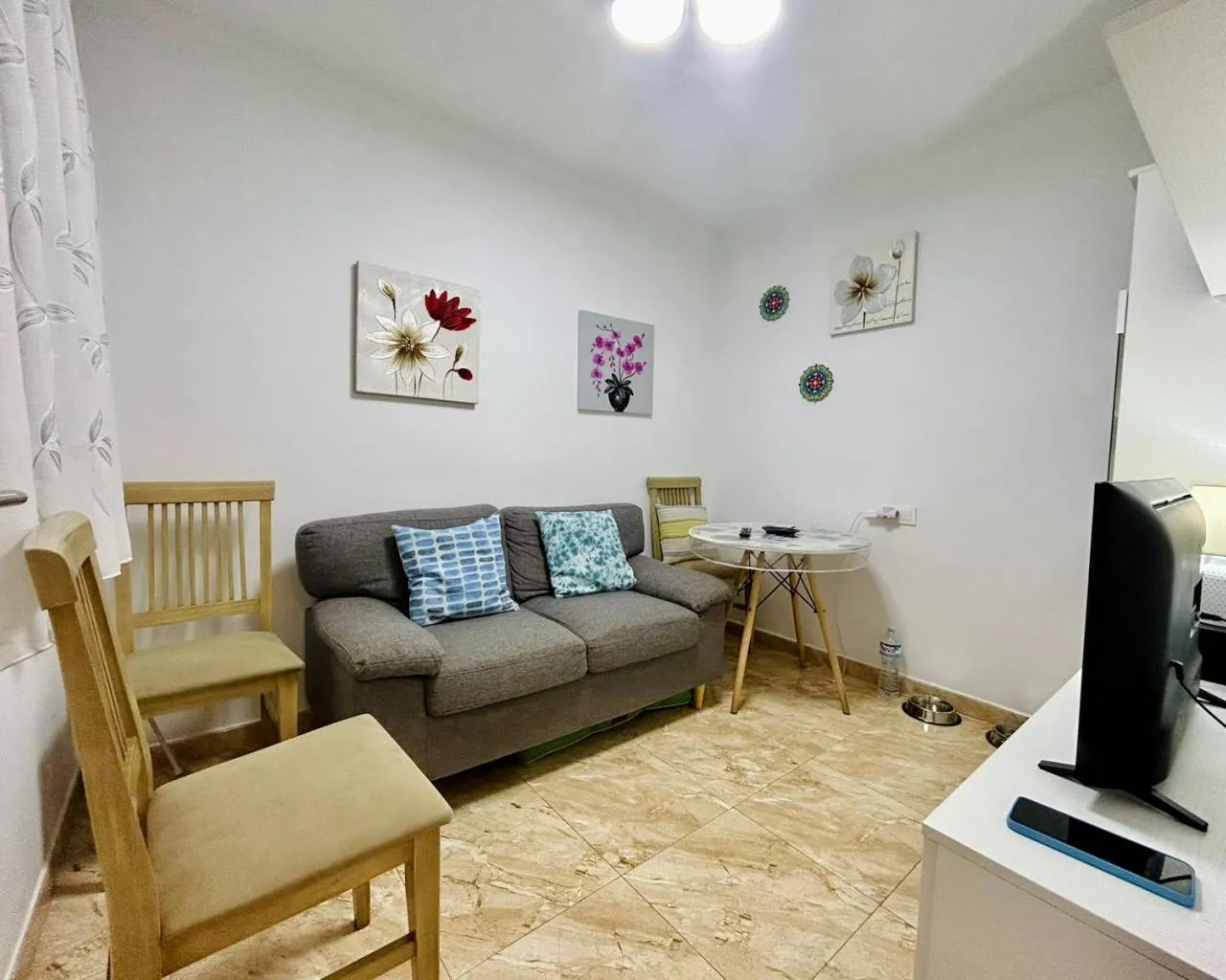 Casa adosada totalmente reformada en venta en El Chaparral, Torrevieja