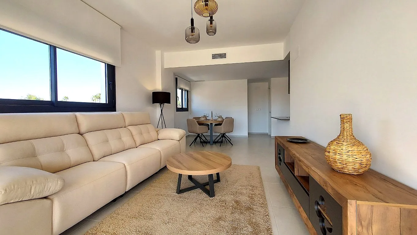Increíble apartamento de tres dormitorios en venta en Villamartín, Orihuela Costa