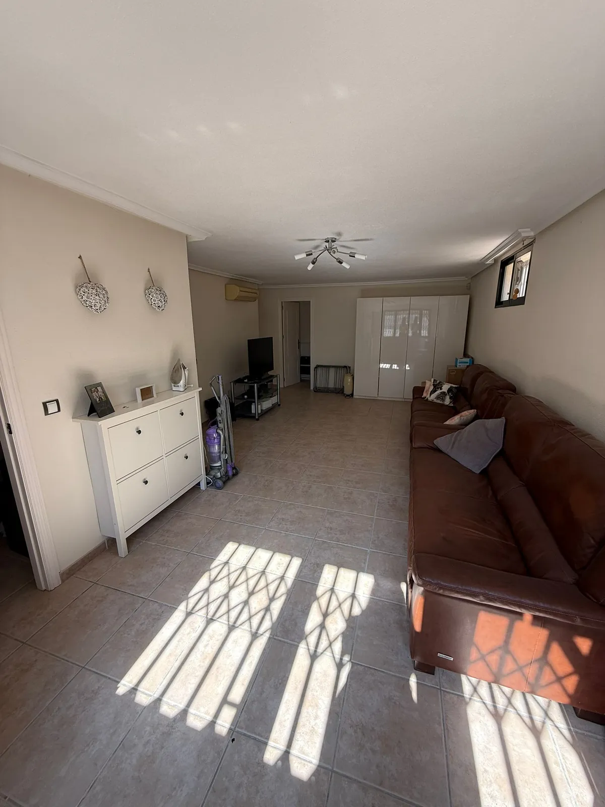 Magnifica Casa de cuatros dormitorios en venta en Villamartín, Orihuela Costa