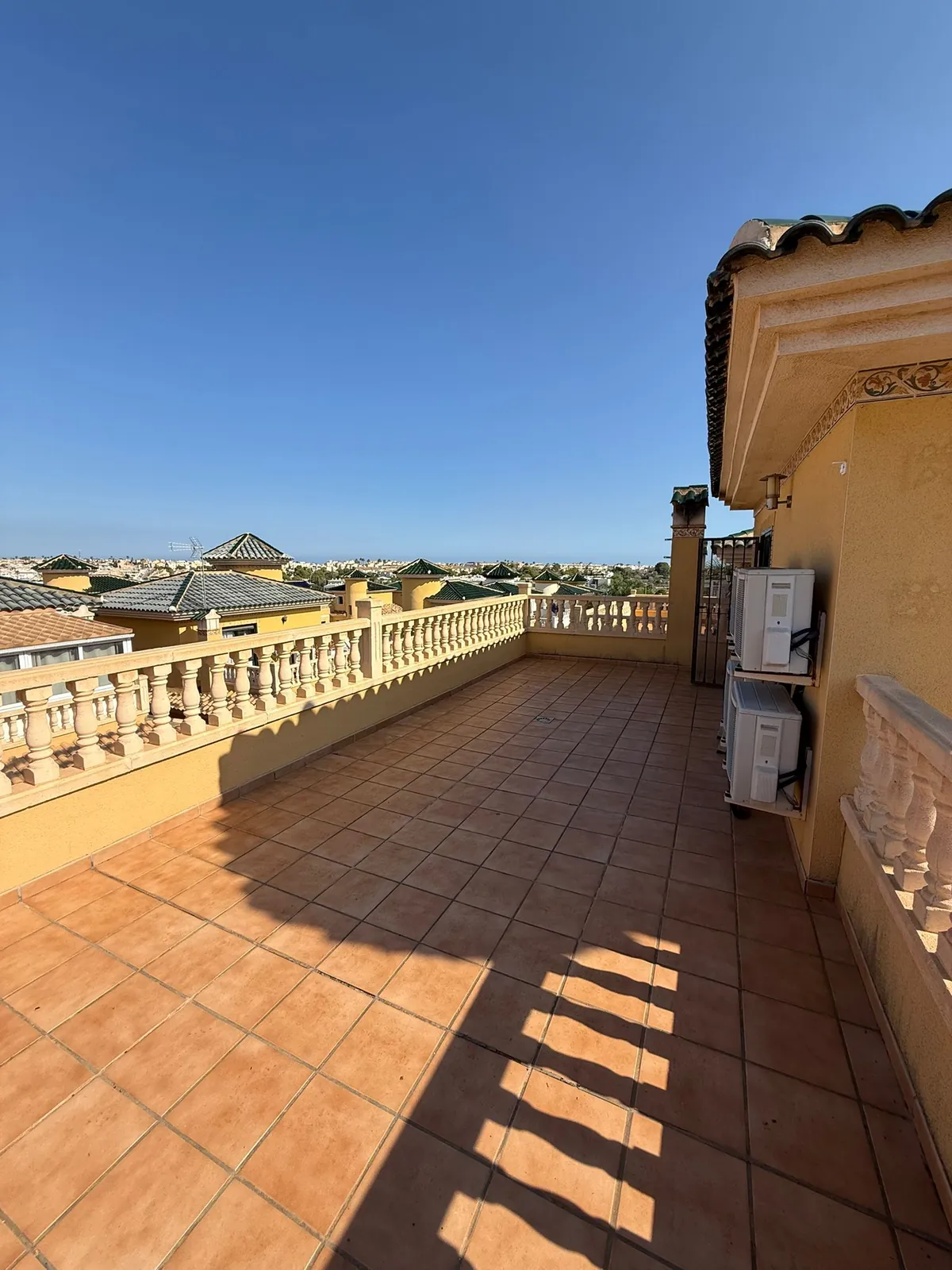 Magnifica Casa de cuatros dormitorios en venta en Villamartín, Orihuela Costa