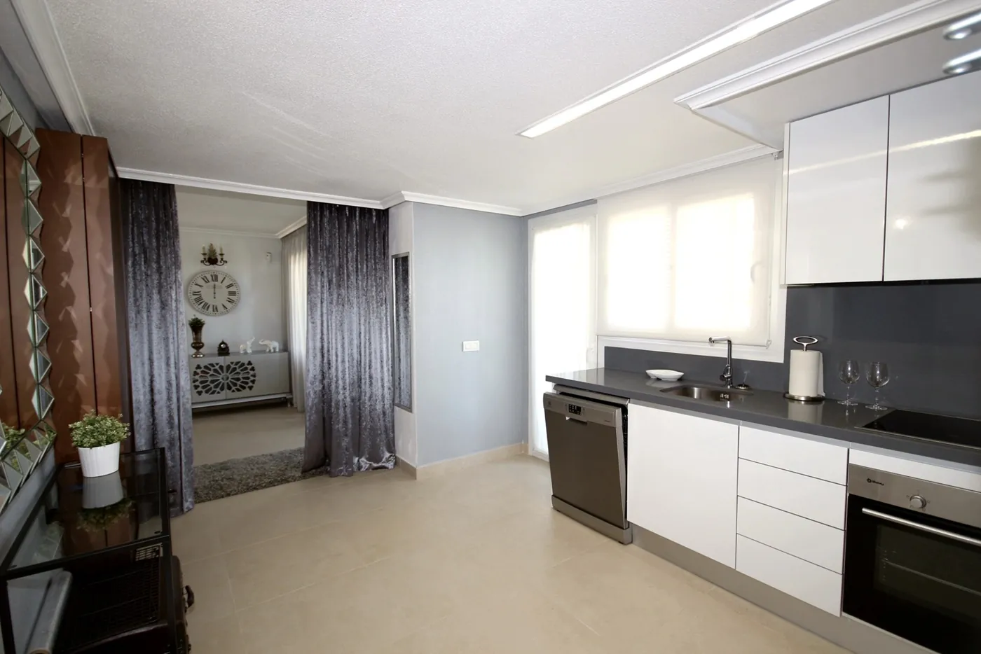 Apartamento de tres dormitorios en Punta Prima