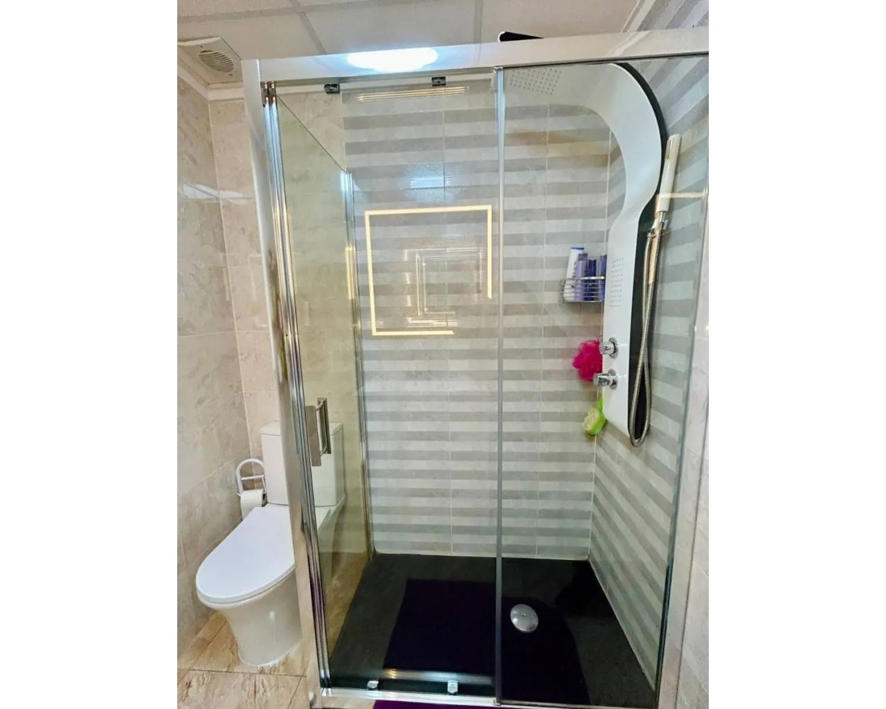 Casa adosada totalmente reformada en venta en El Chaparral, Torrevieja