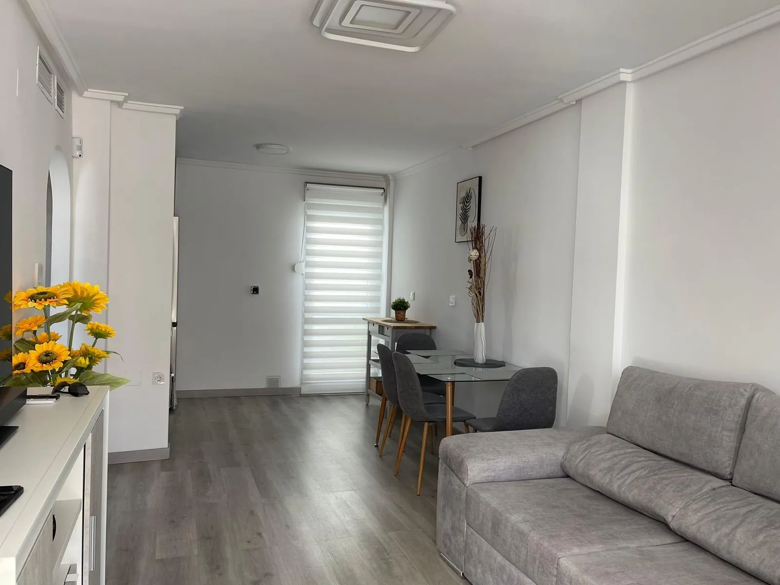 Magnifico Bungalow reformado de dos dormitorios en venta en Parque de las Naciones, Torrevieja