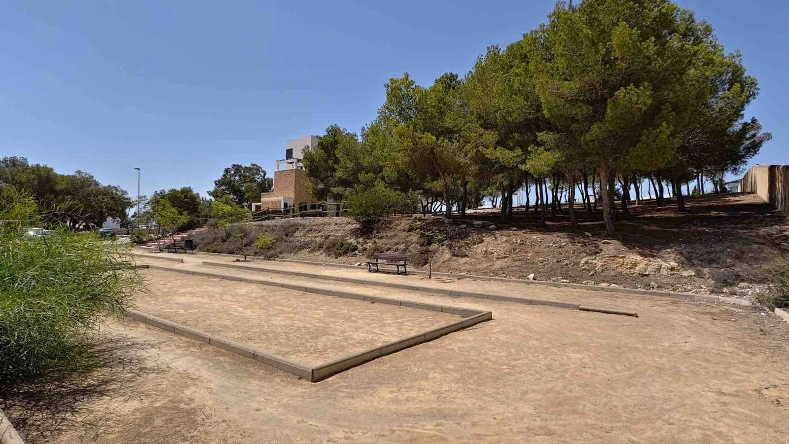 Chalet en venta de 4 dormitorios en Torrevieja, Alicante