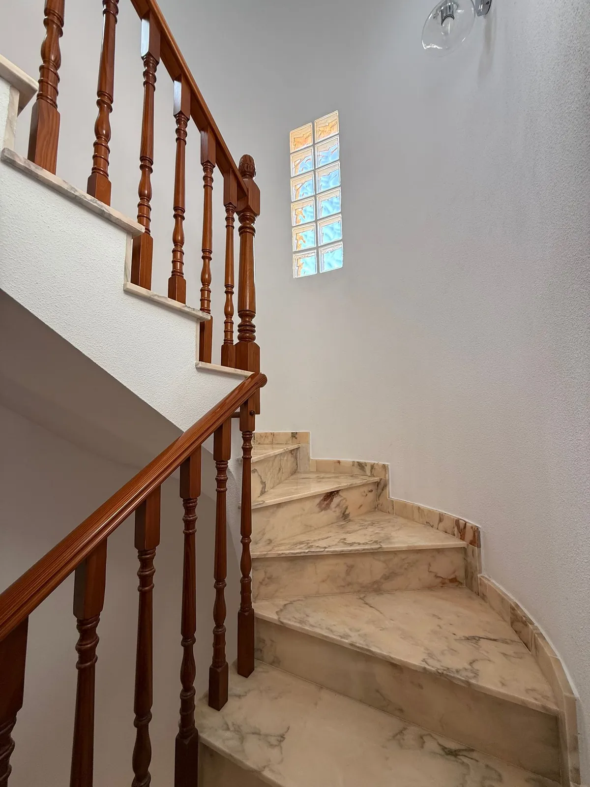 Magnifica Casa de cuatros dormitorios en venta en Villamartín, Orihuela Costa
