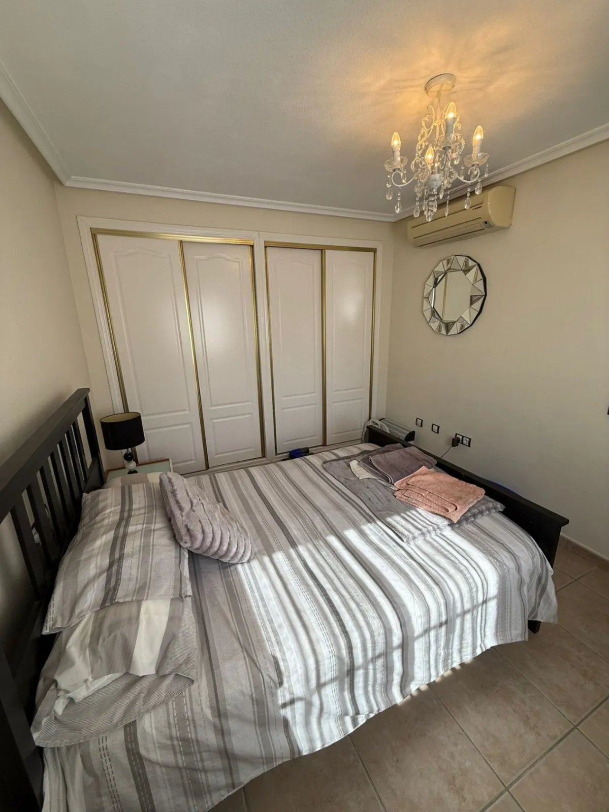 Magnifica Casa de cuatros dormitorios en venta en Villamartín, Orihuela Costa