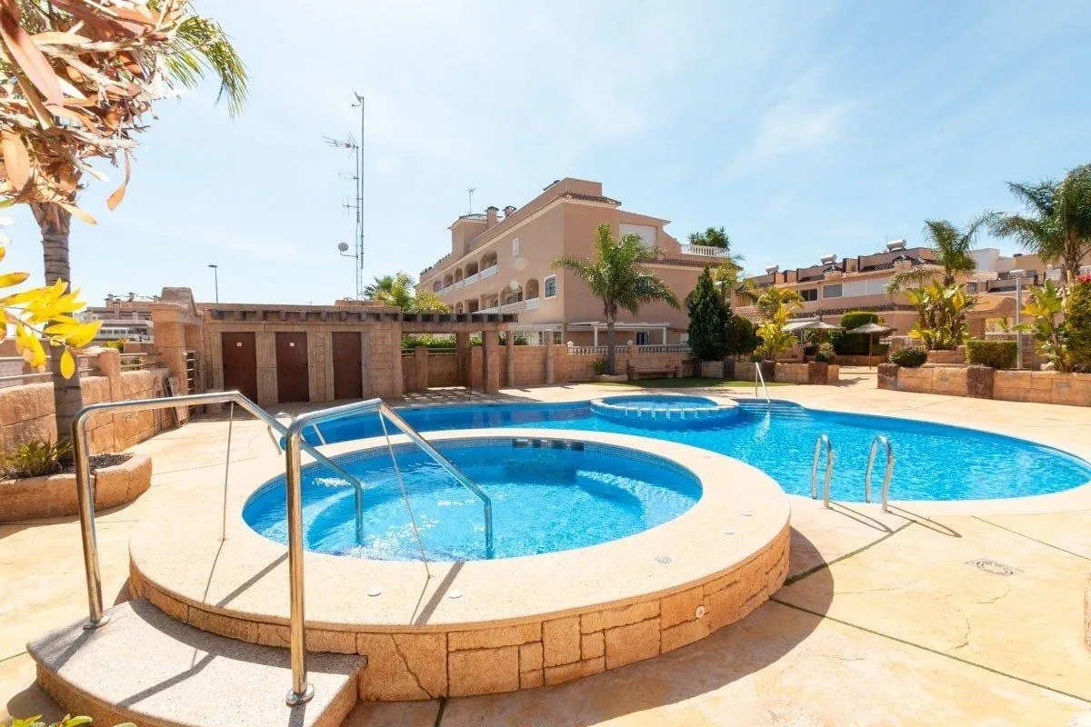 Apartamento en venta con 3 dormitorios en Los Dolses, Orihuela