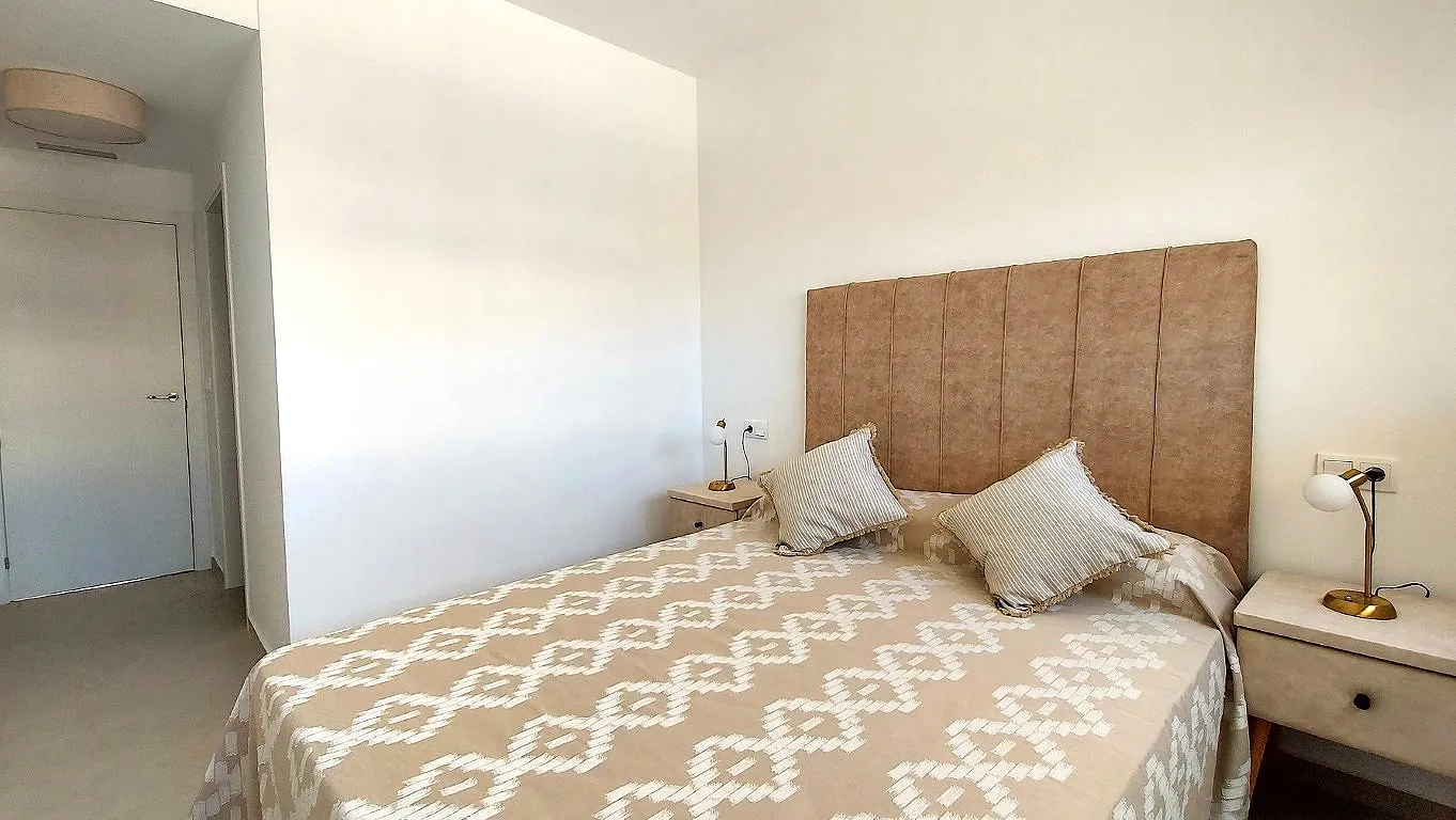 Increíble apartamento de tres dormitorios en venta en Villamartín, Orihuela Costa