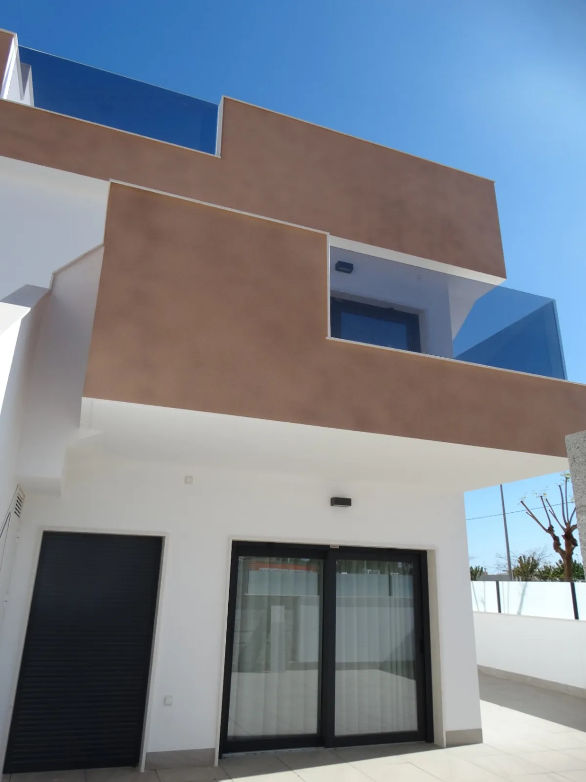 Bungalow de dos dormitorios a 500 m de la playa en Torre de la Horadada.