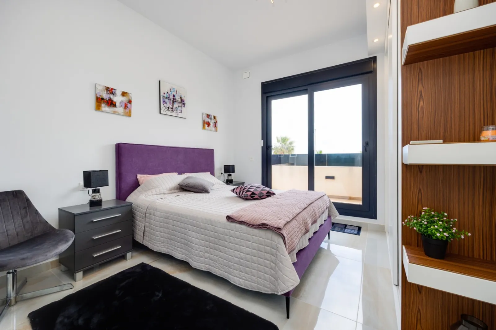 Increíble Villa de tres dormitorios en venta en Lomas de Cabo Roig, Orihuela Costa
