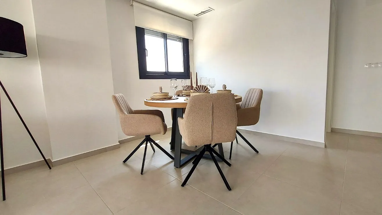 Increíble apartamento de tres dormitorios en venta en Villamartín, Orihuela Costa