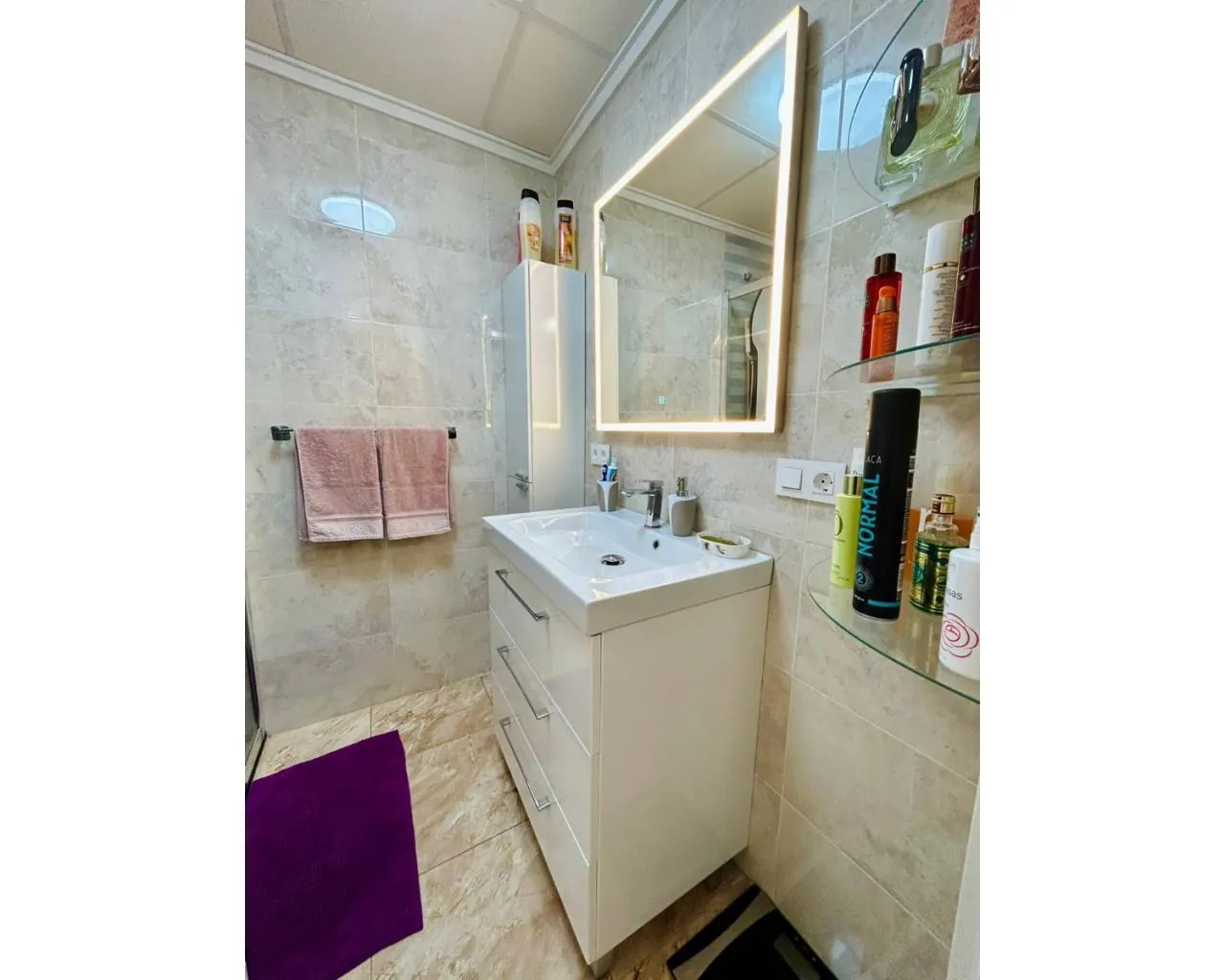 Casa adosada totalmente reformada en venta en El Chaparral, Torrevieja