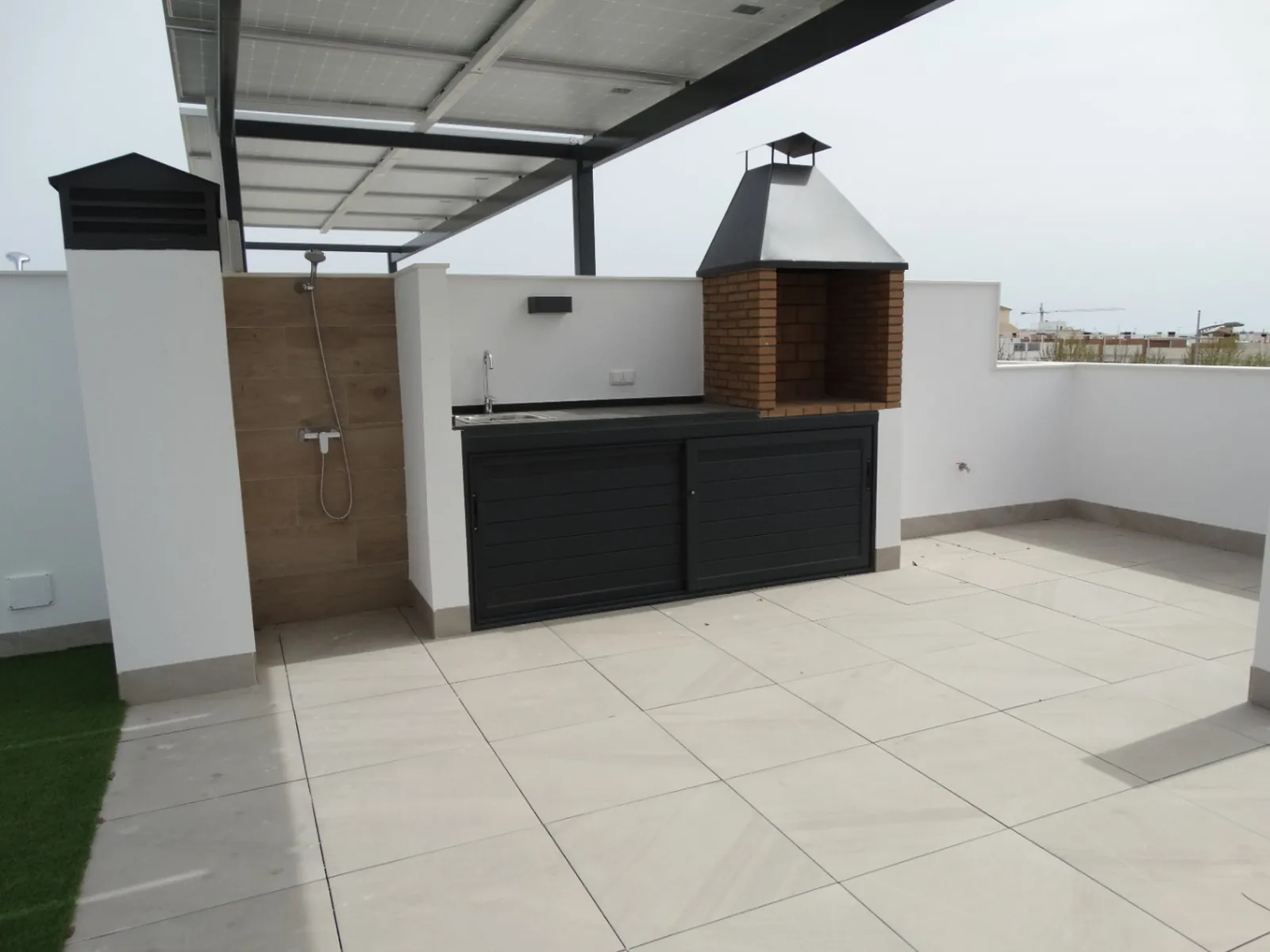 Bungalow de dos dormitorios a 500 m de la playa en Torre de la Horadada.