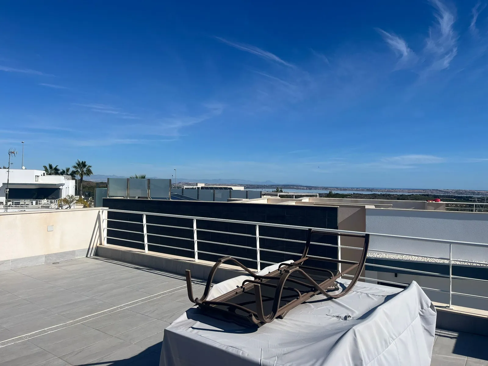 Impresionante Villa de tres habitaciones en venta San Miguel De Salinas, Alicante