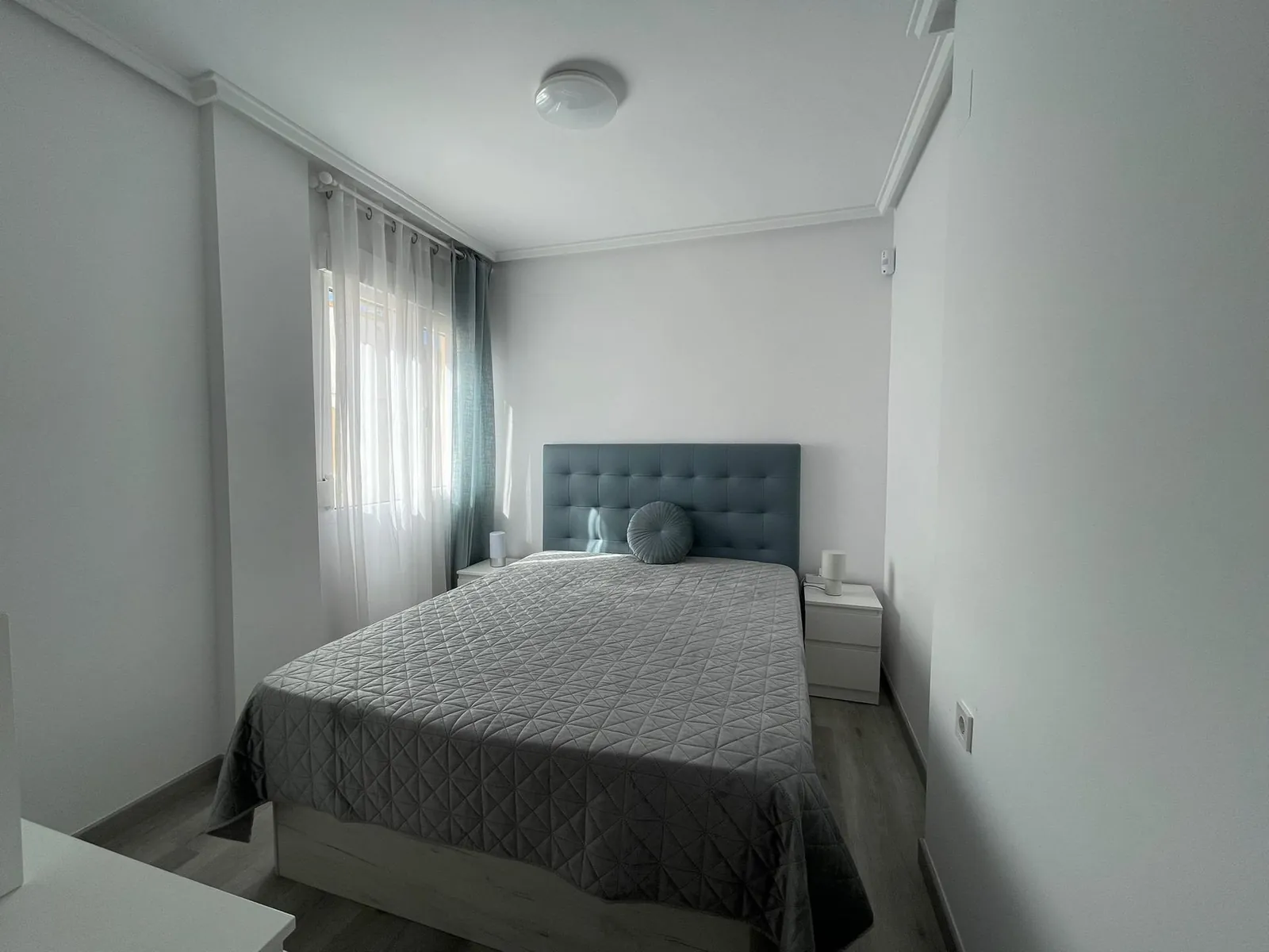 Magnifico Bungalow reformado de dos dormitorios en venta en Parque de las Naciones, Torrevieja