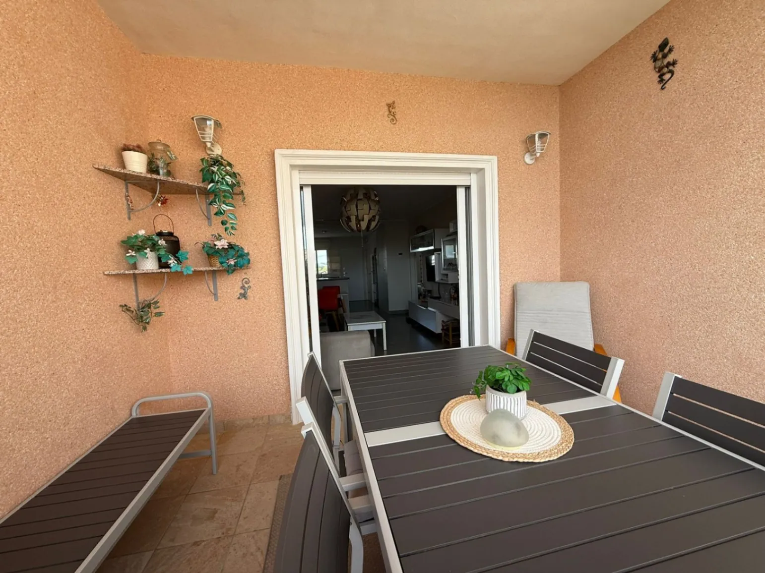 Apartamento de dos dormitorios en venta en Villamartín, Orihuela Costa