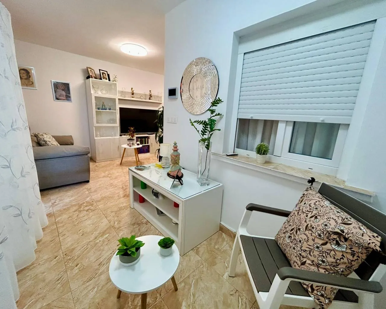 Casa adosada totalmente reformada en venta en El Chaparral, Torrevieja