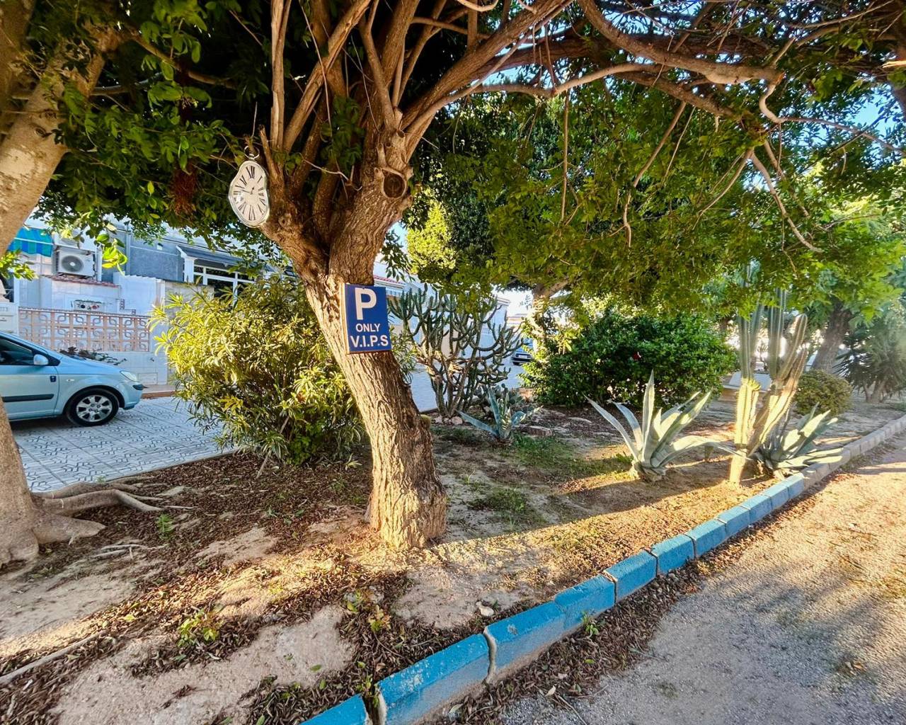Casa adosada totalmente reformada en venta en El Chaparral, Torrevieja