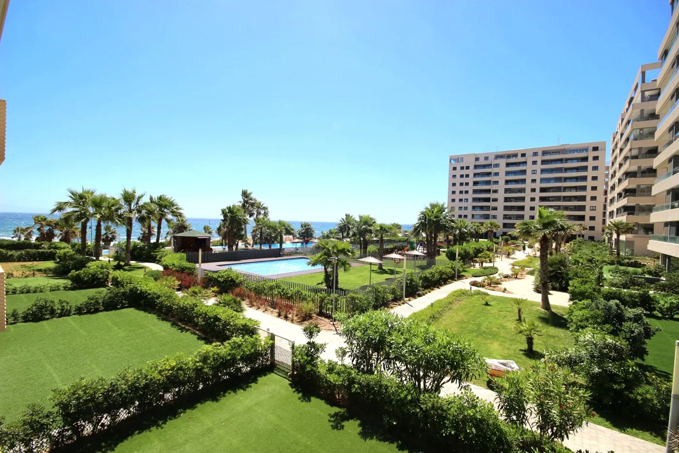 Apartamento de tres dormitorios en Punta Prima
