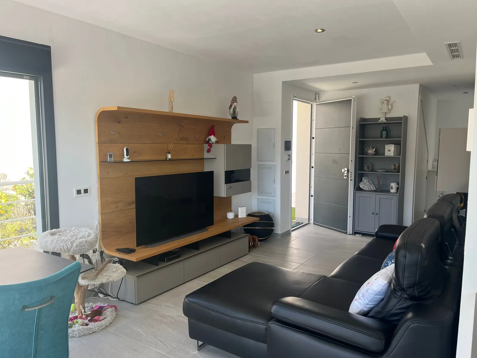 Impresionante Villa de tres habitaciones en venta San Miguel De Salinas, Alicante