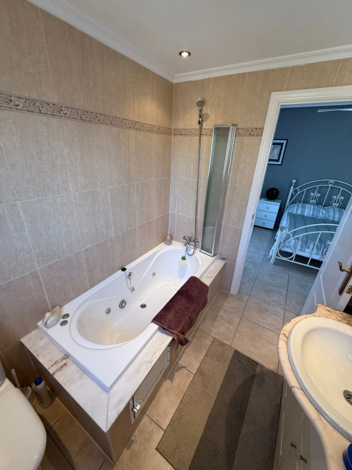 Magnifica Casa de cuatros dormitorios en venta en Villamartín, Orihuela Costa