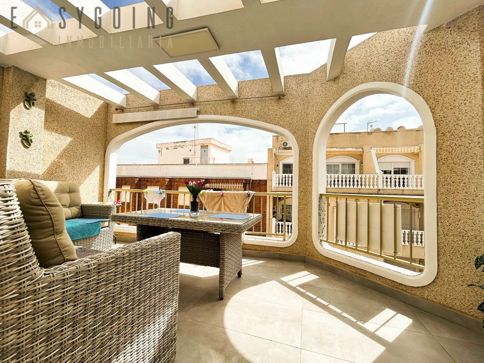 Increíble Ático de tres dormitorios en venta en Playa de Los Locos, Torrevieja