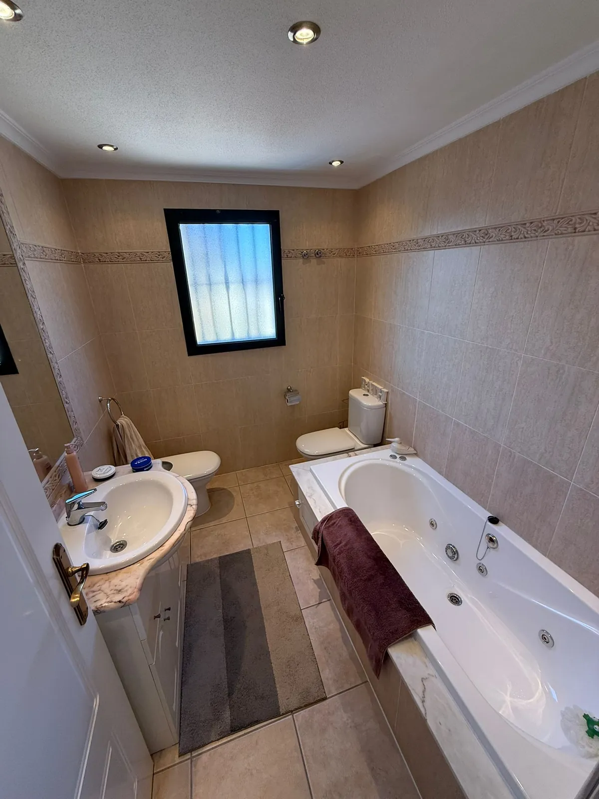 Magnifica Casa de cuatros dormitorios en venta en Villamartín, Orihuela Costa